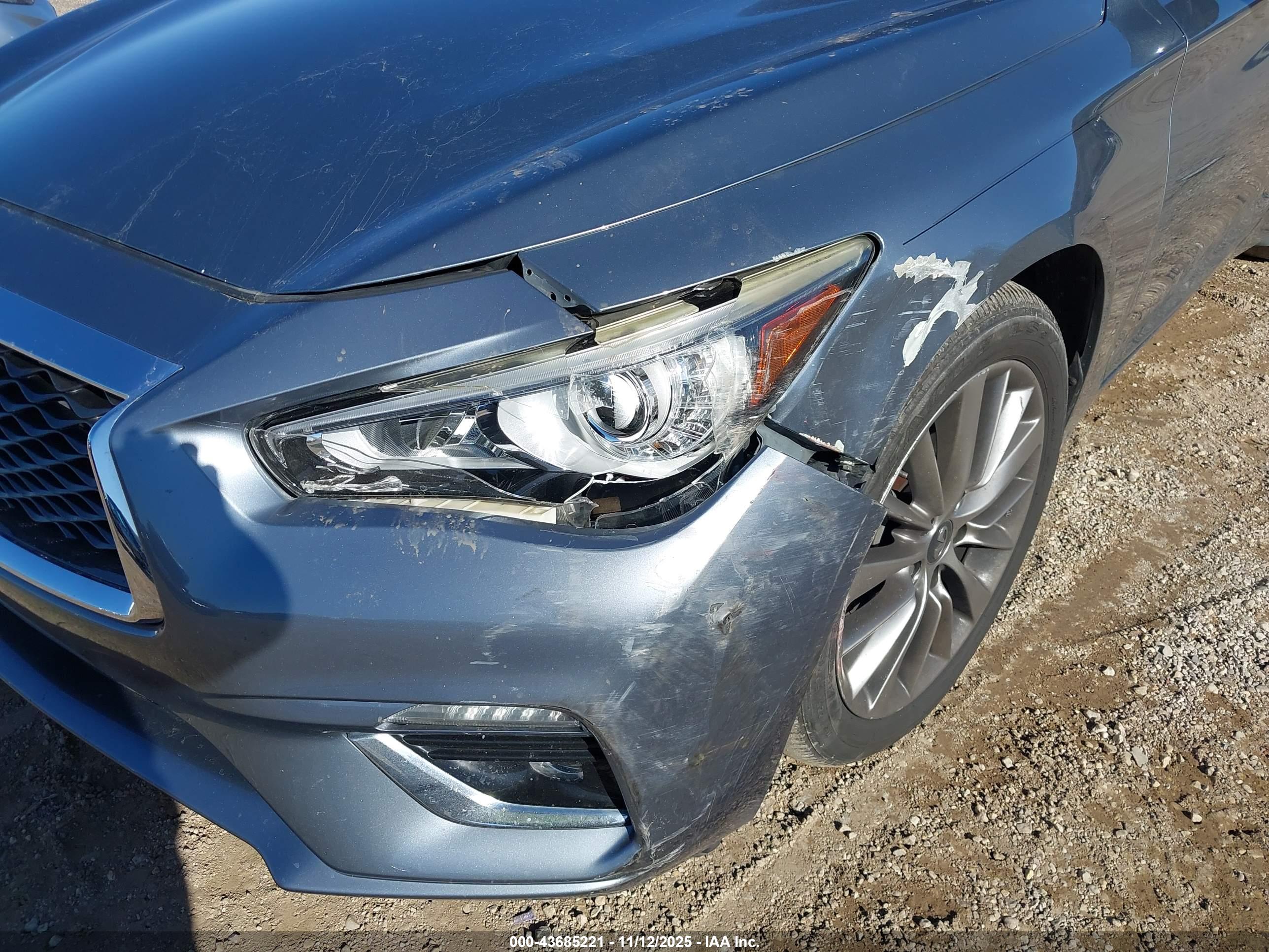 INFINITI Q50 image 6