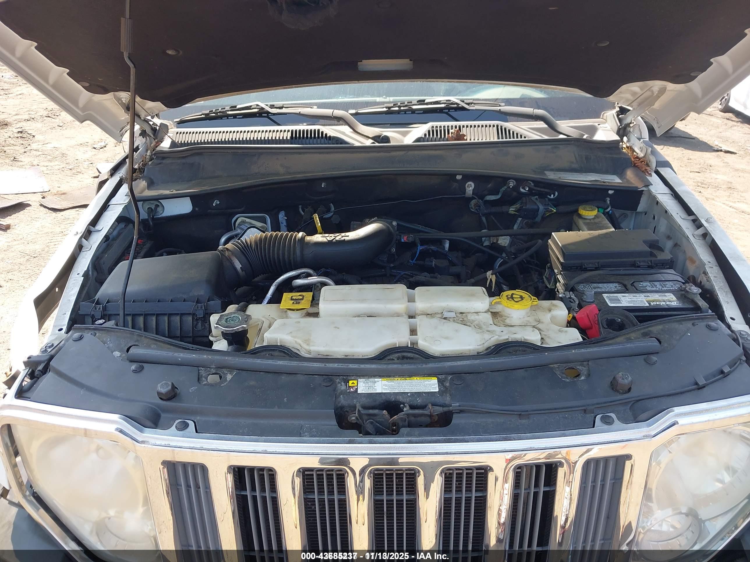 JEEP LIBERTY image 10