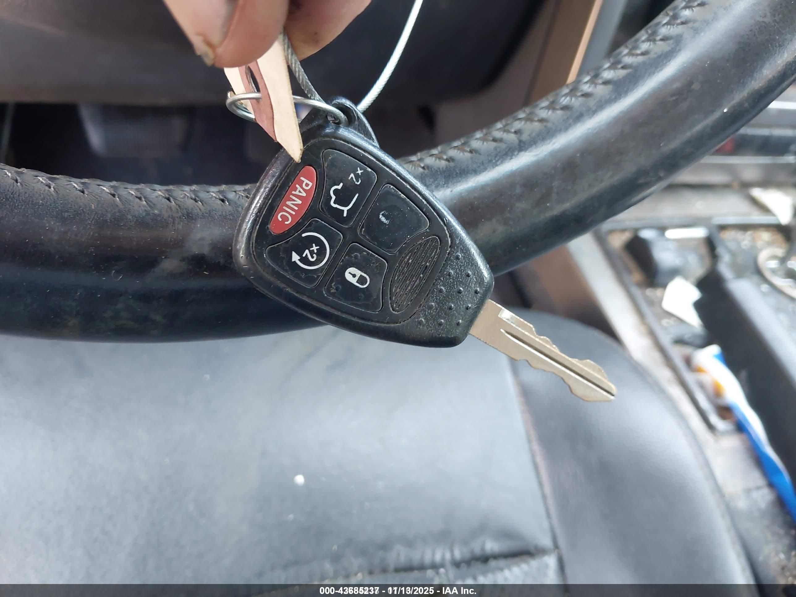 JEEP LIBERTY image 11