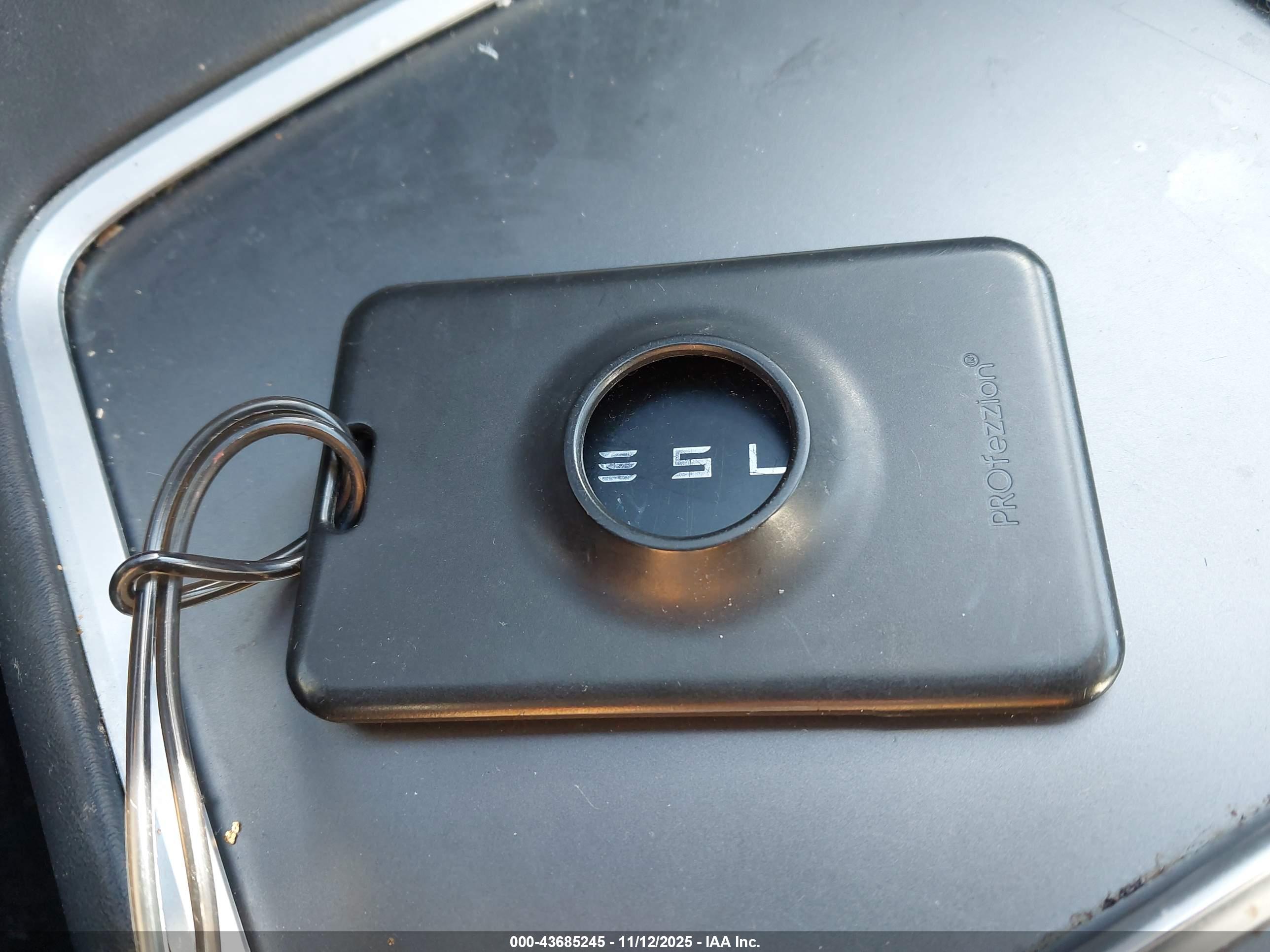 TESLA MODEL image 11