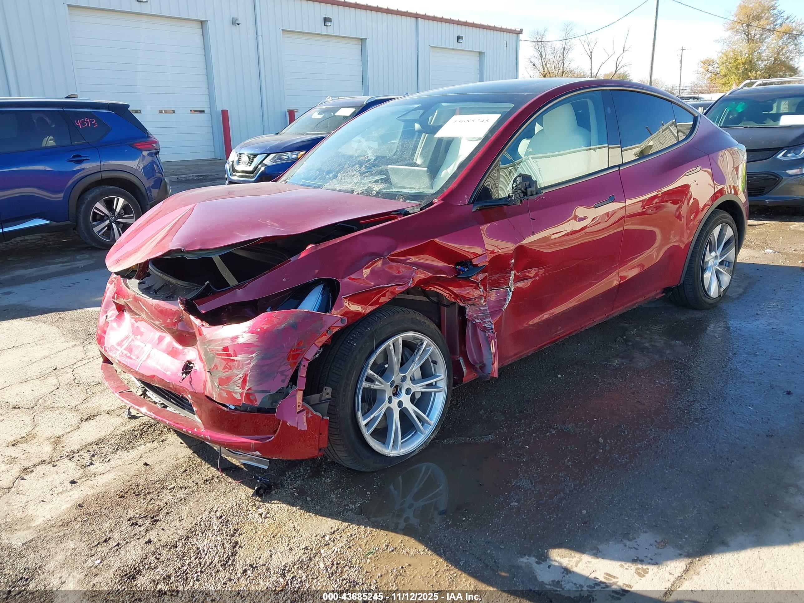 TESLA MODEL image 2