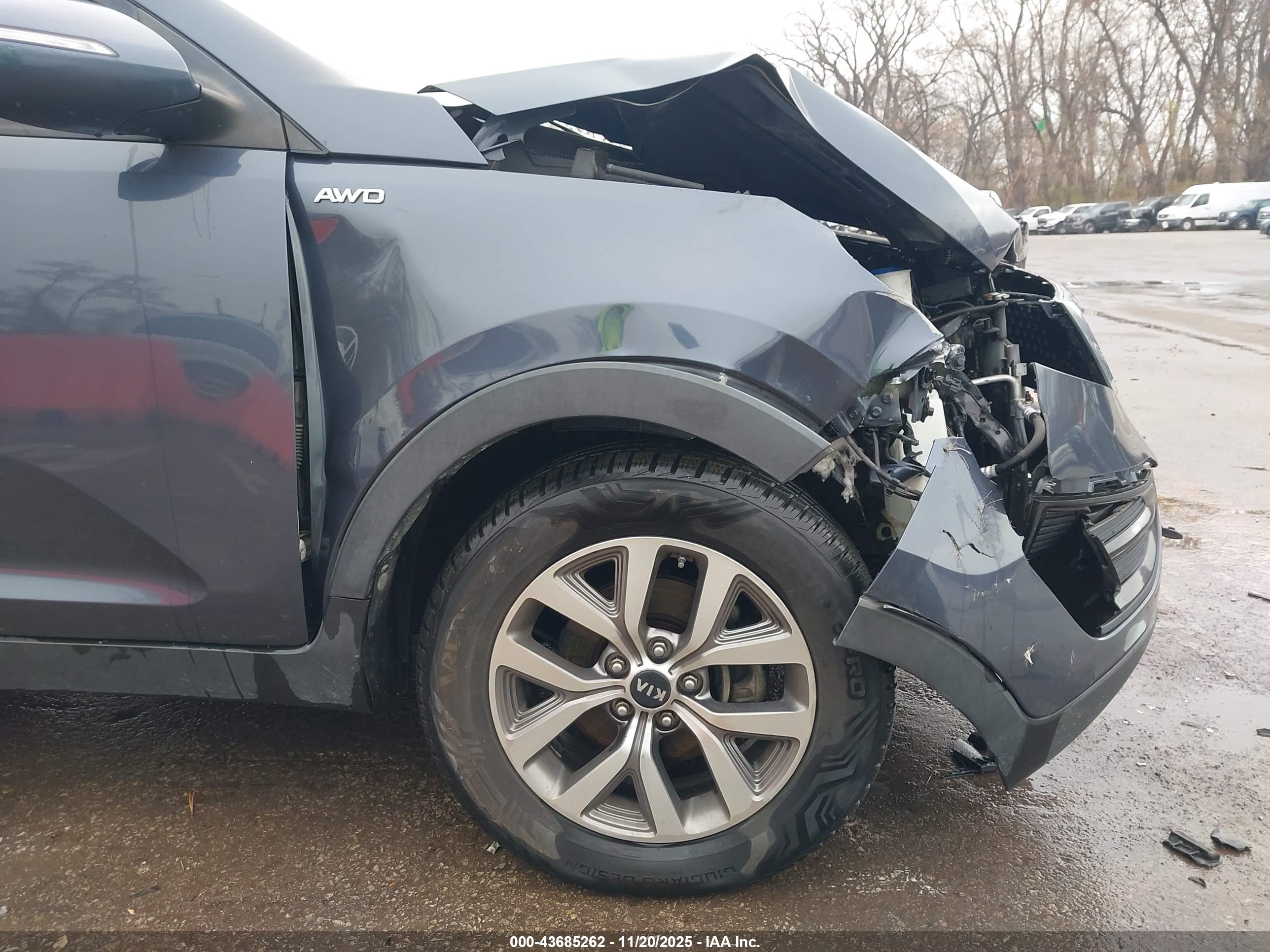 KIA SPORTAGE image 6
