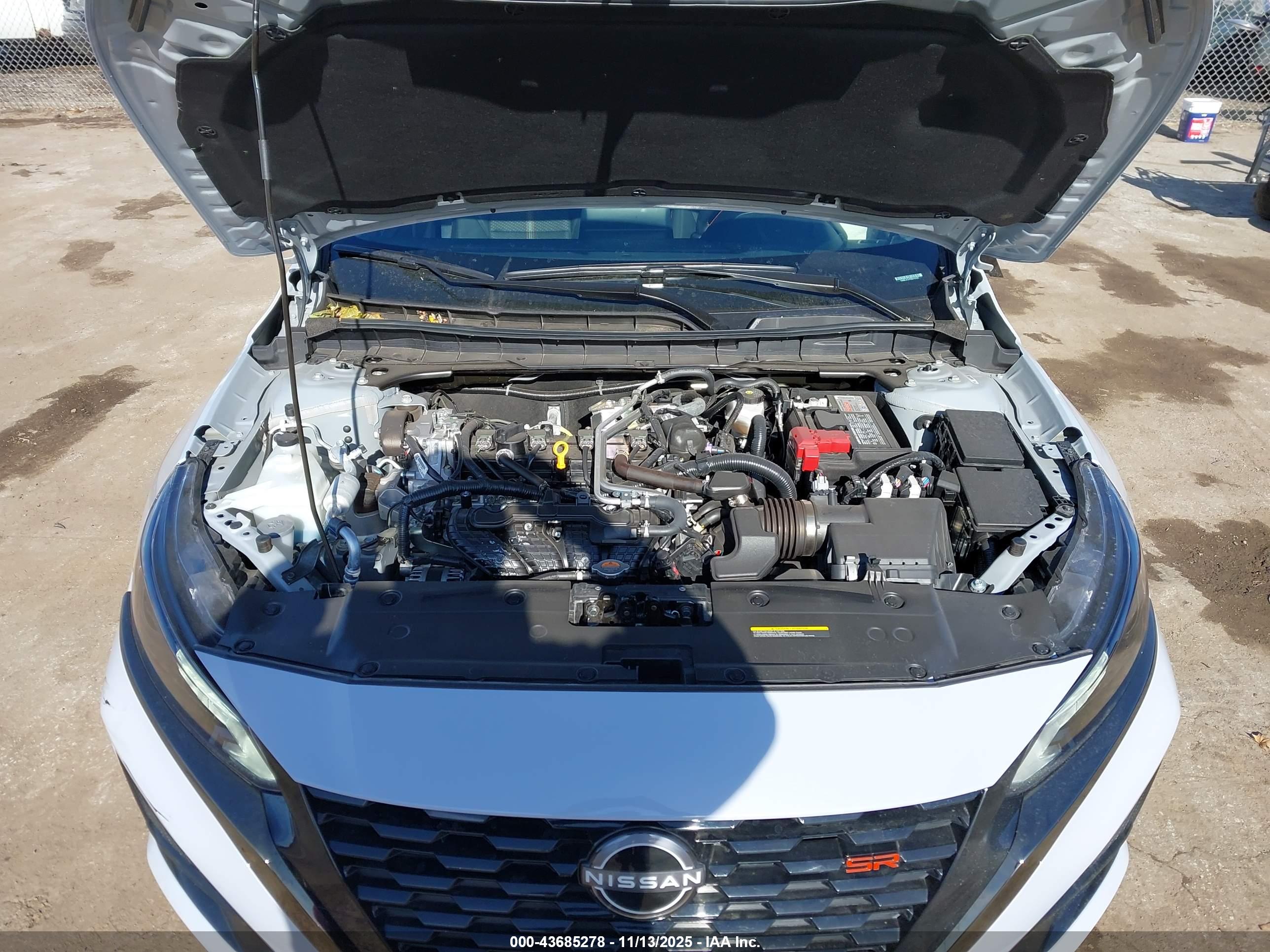 NISSAN ALTIMA image 10