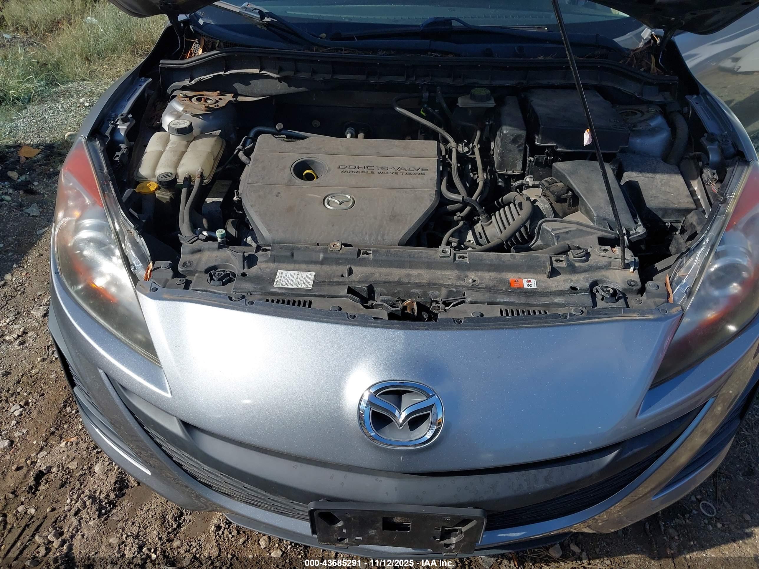 MAZDA MAZDA3 image 10