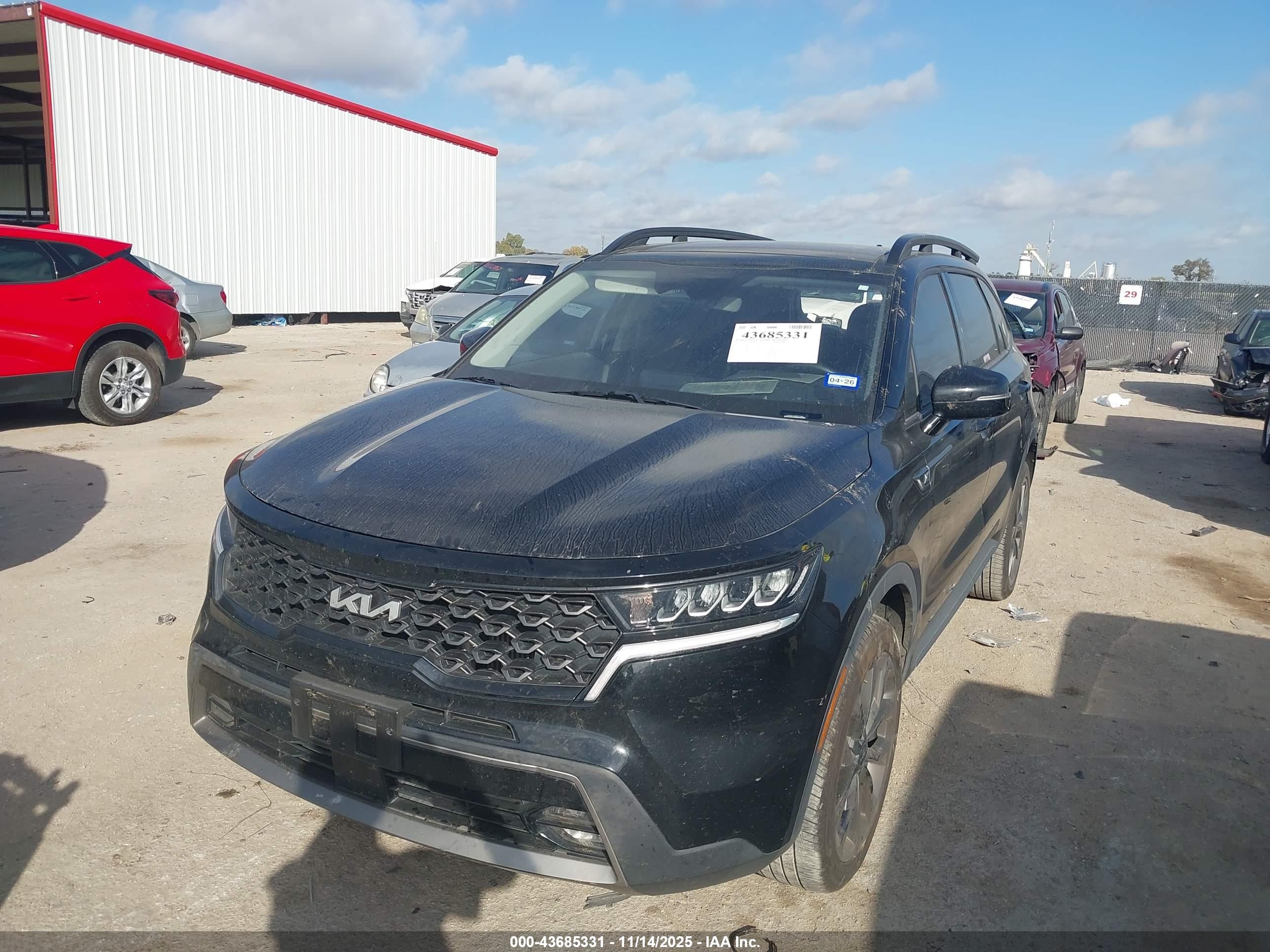 KIA SORENTO image 2