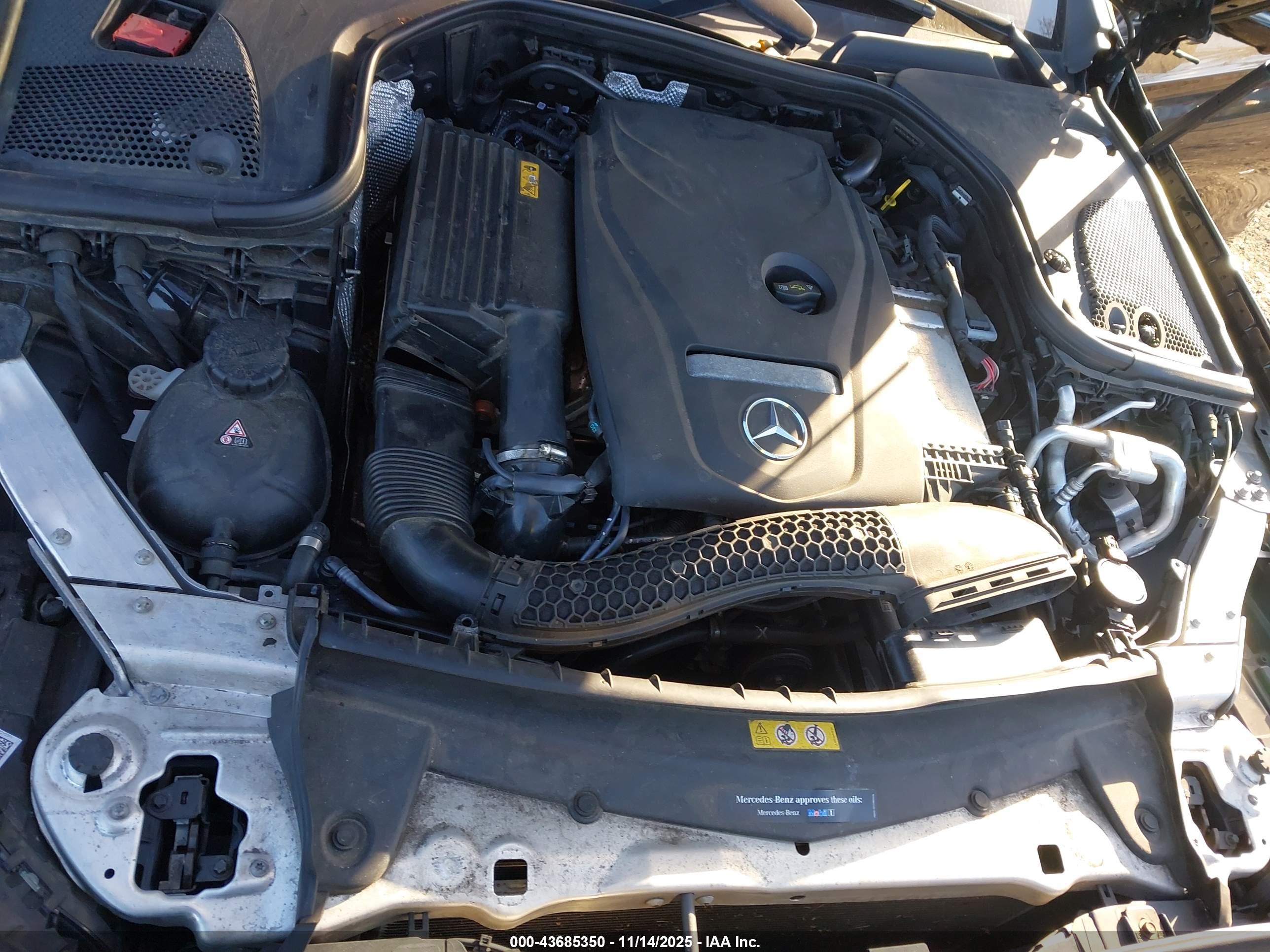 MERCEDES-BENZ E image 10