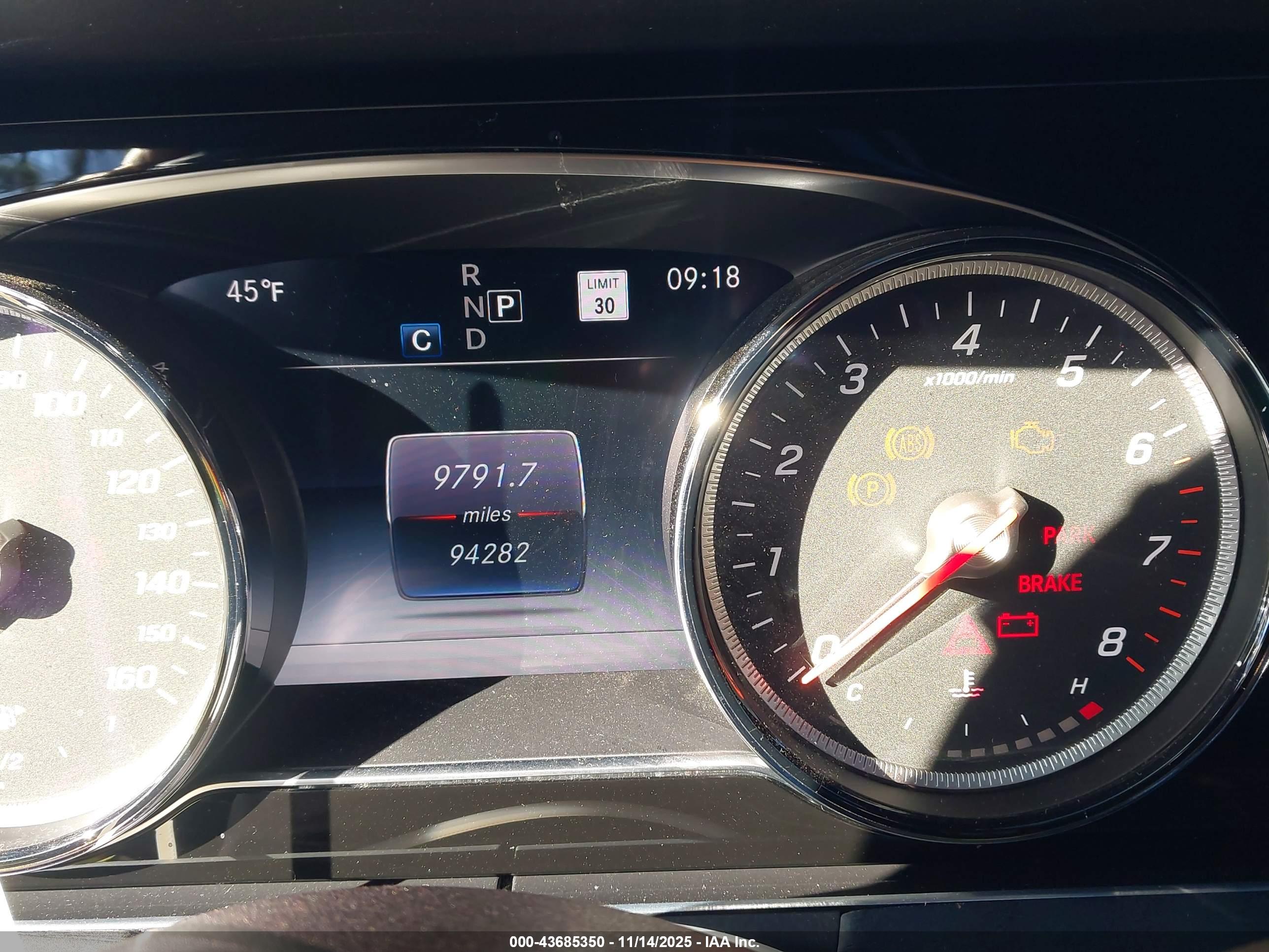 MERCEDES-BENZ E image 7