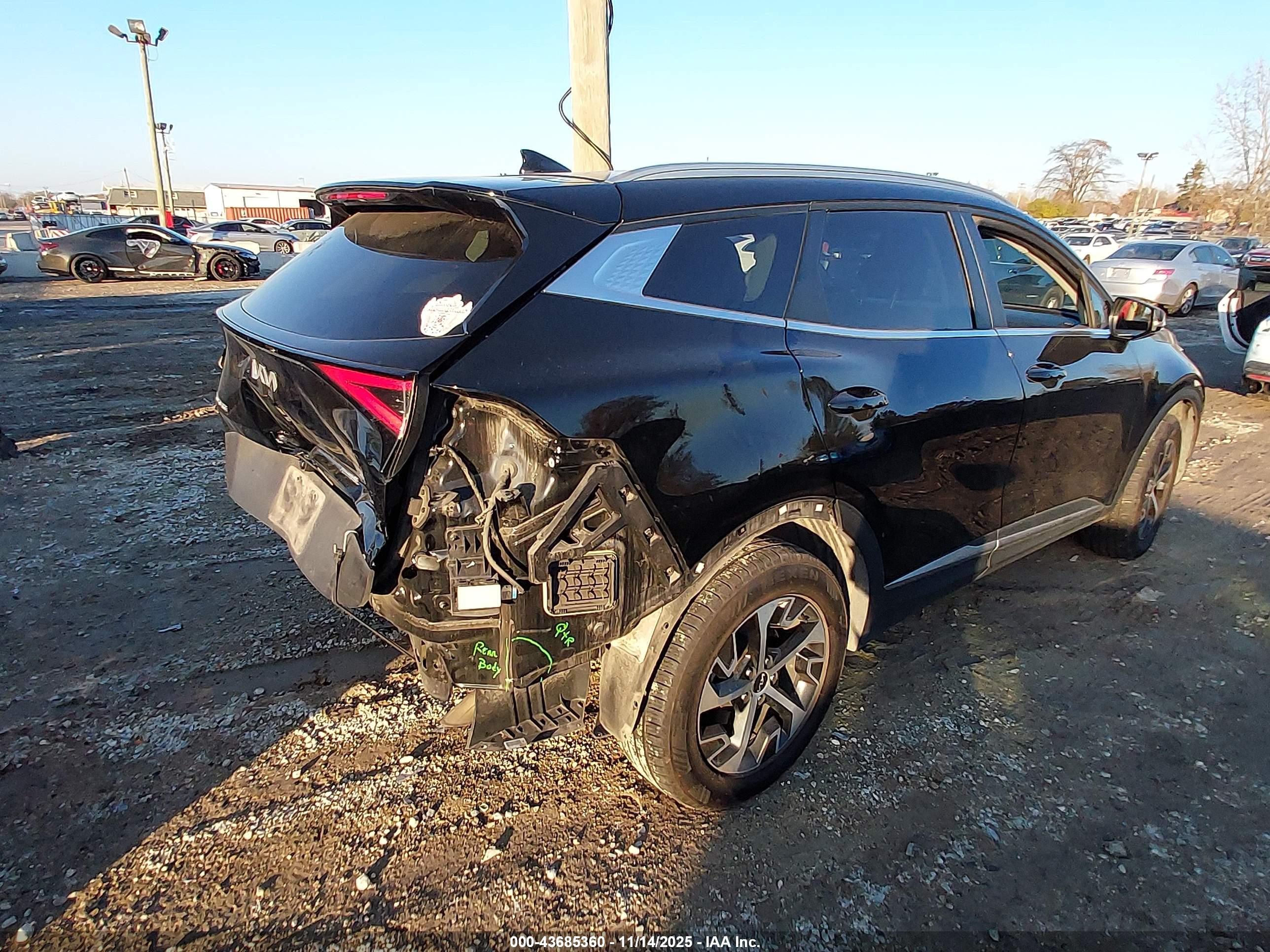 KIA SPORTAGE image 4