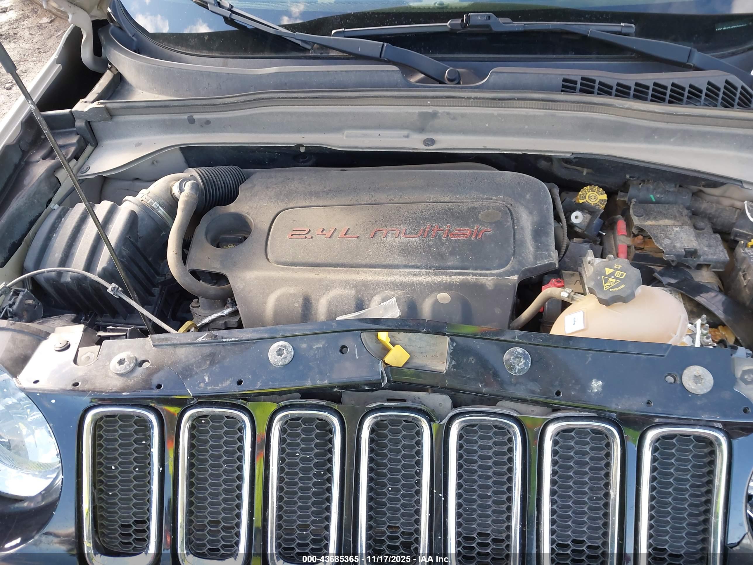 JEEP RENEGADE image 10