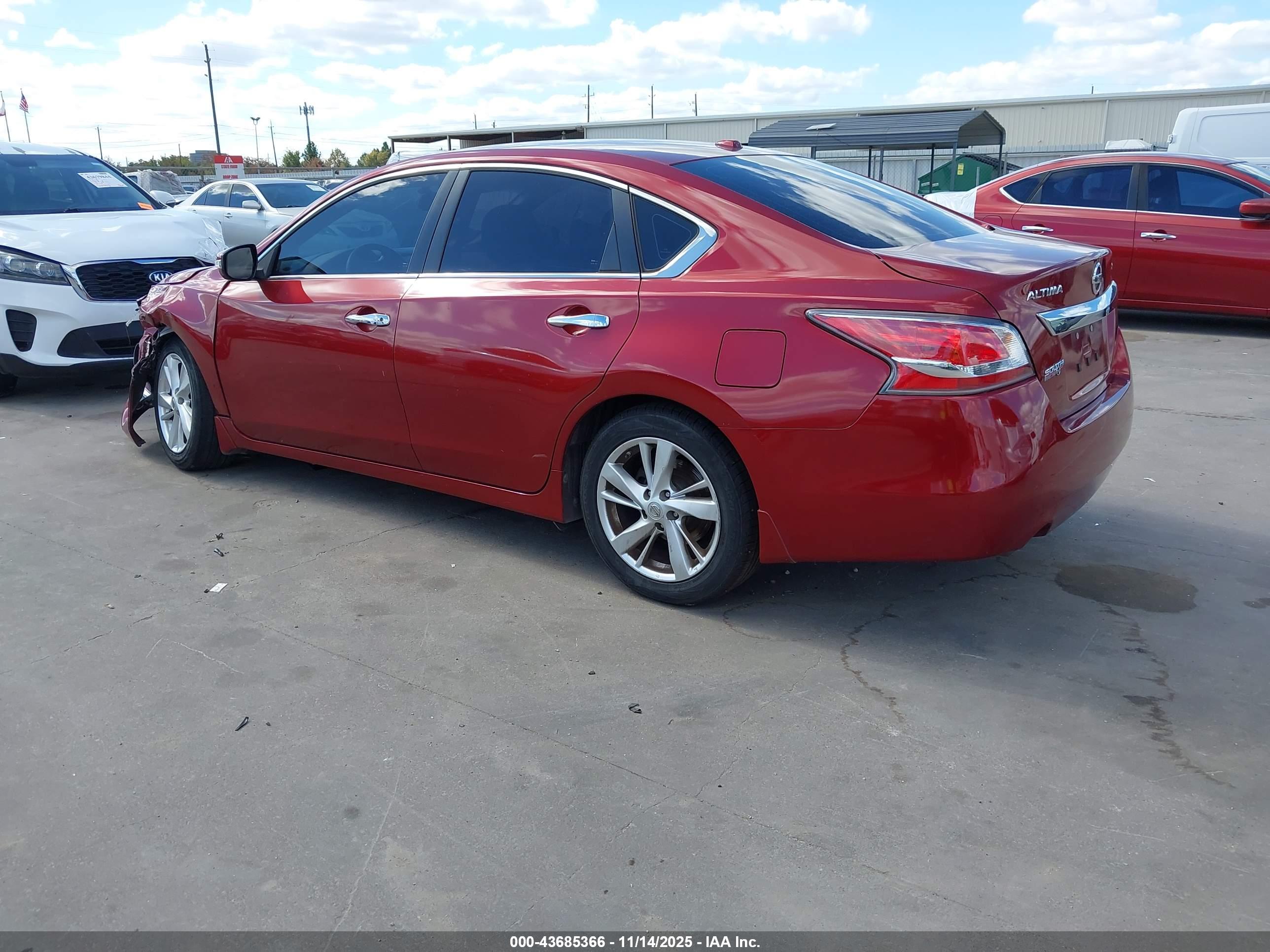 NISSAN ALTIMA image 3