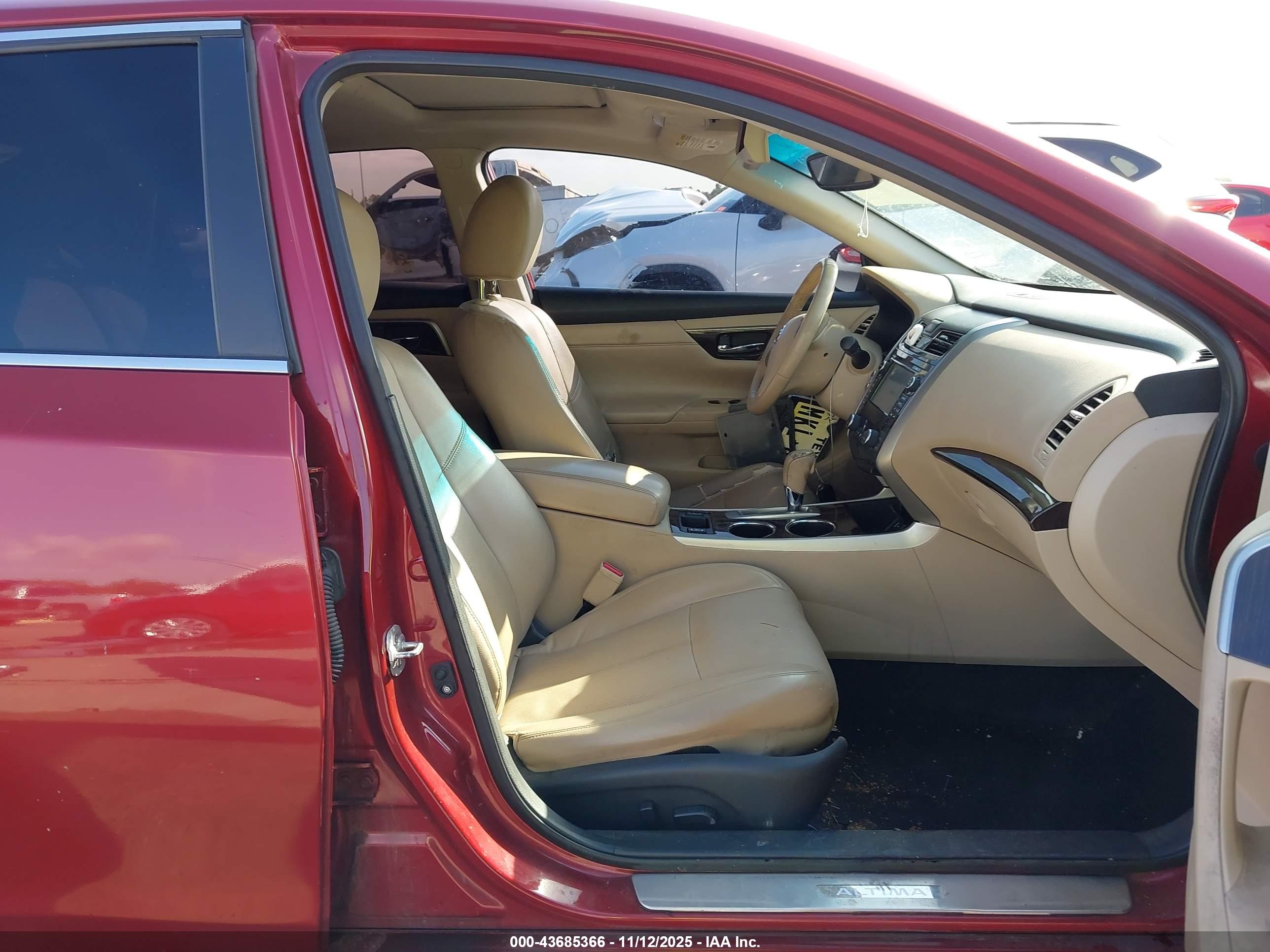 NISSAN ALTIMA image 5