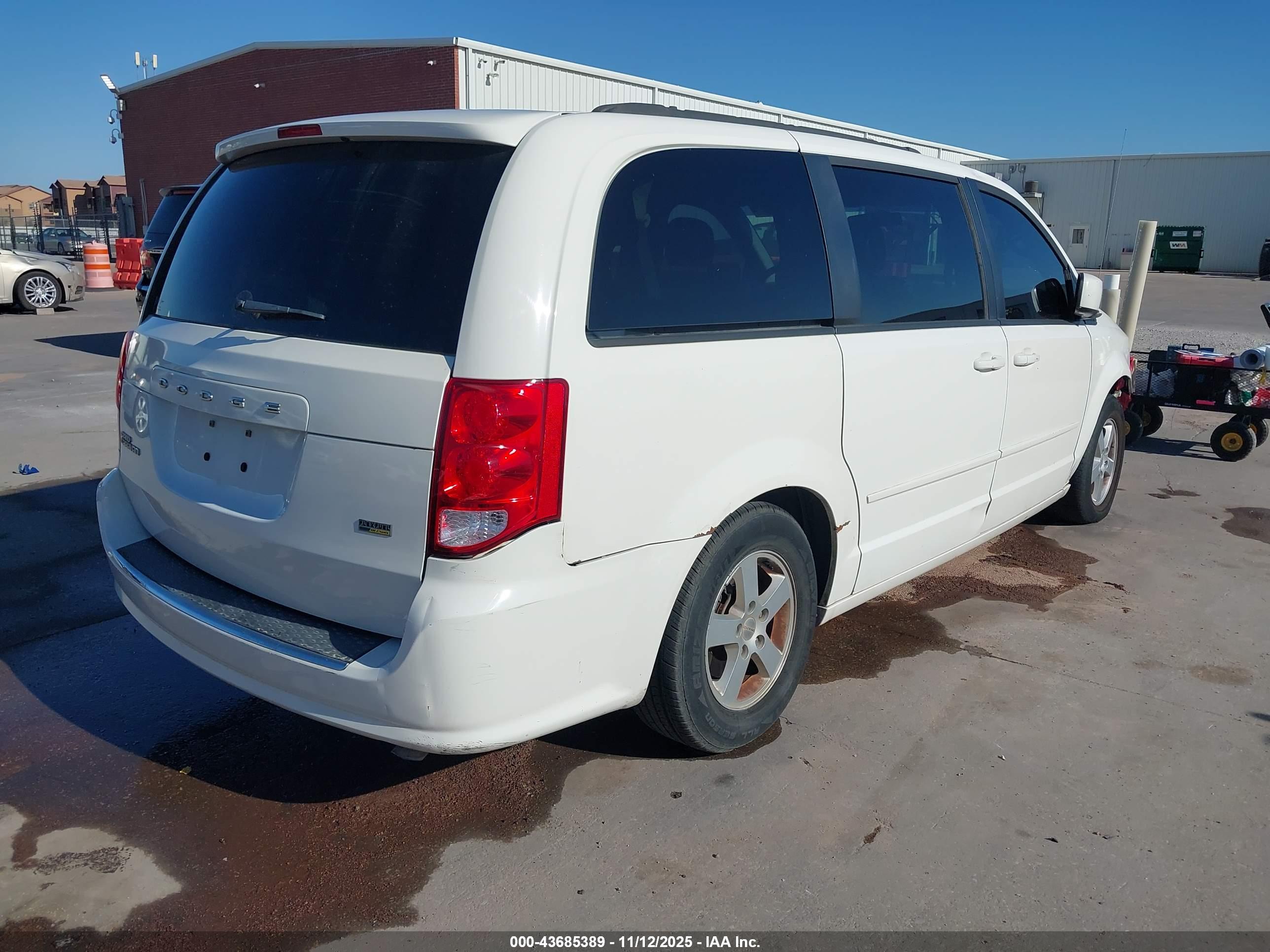 DODGE GRAND image 4
