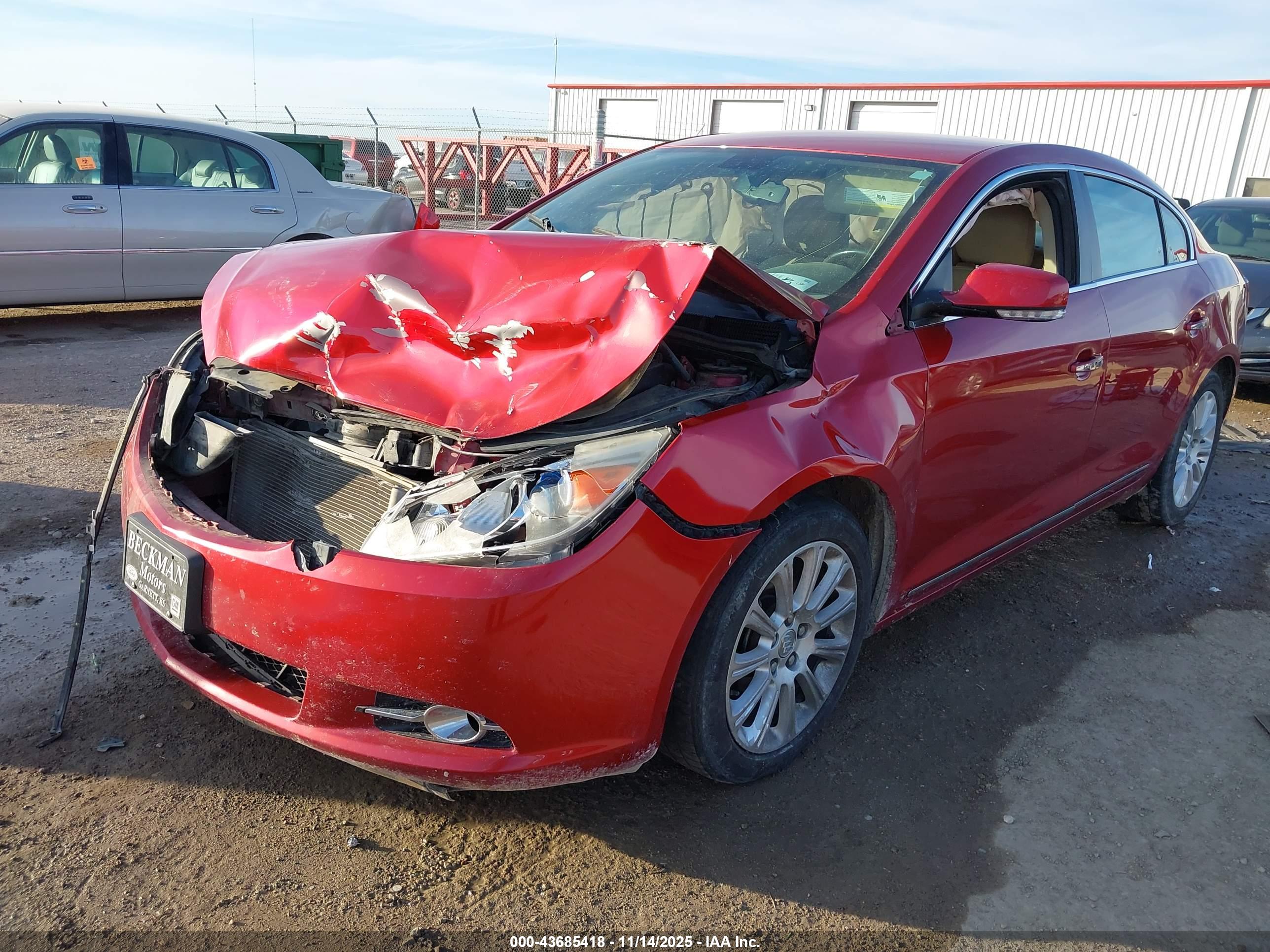 BUICK LACROSSE image 2