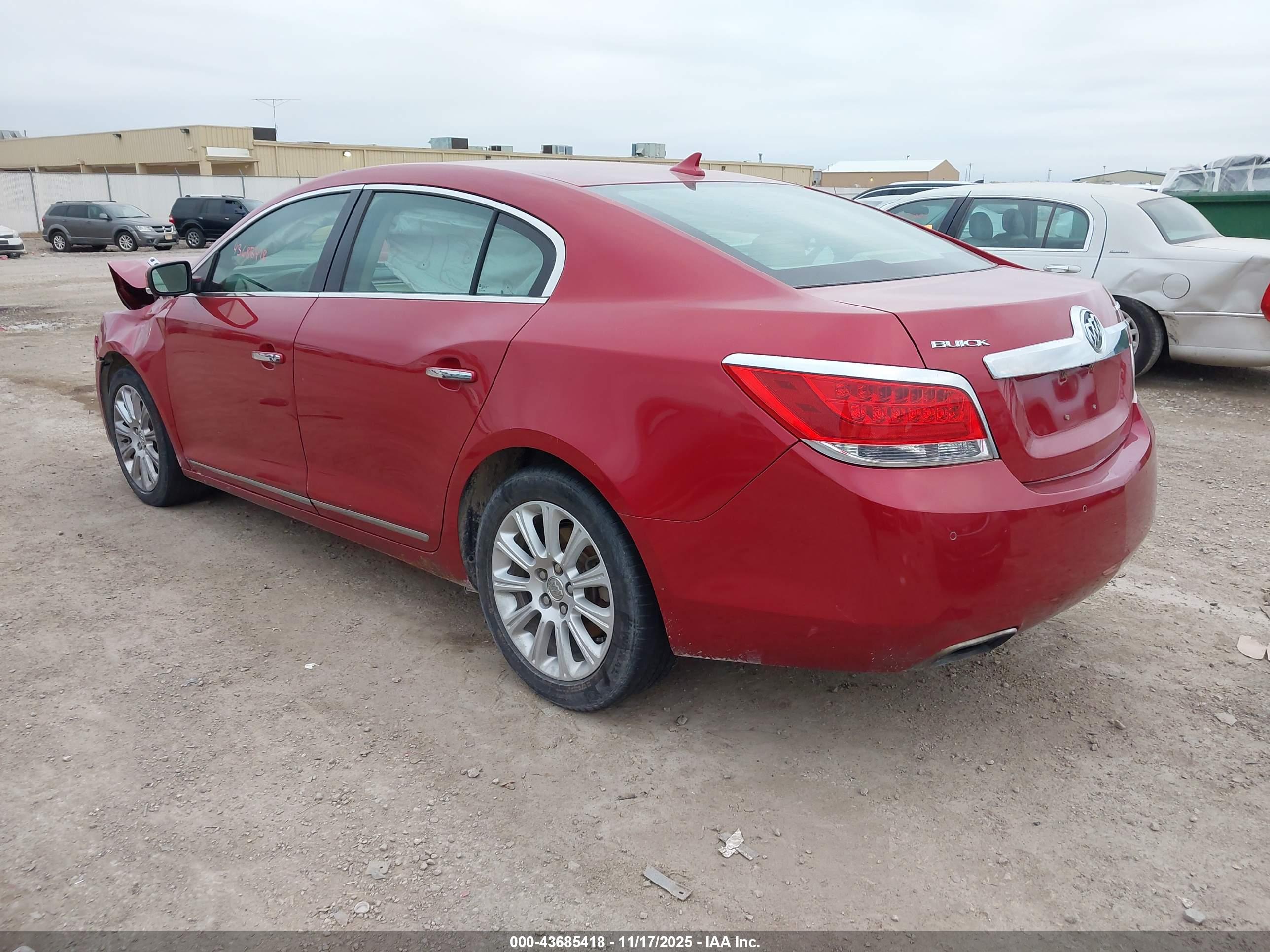 BUICK LACROSSE image 3