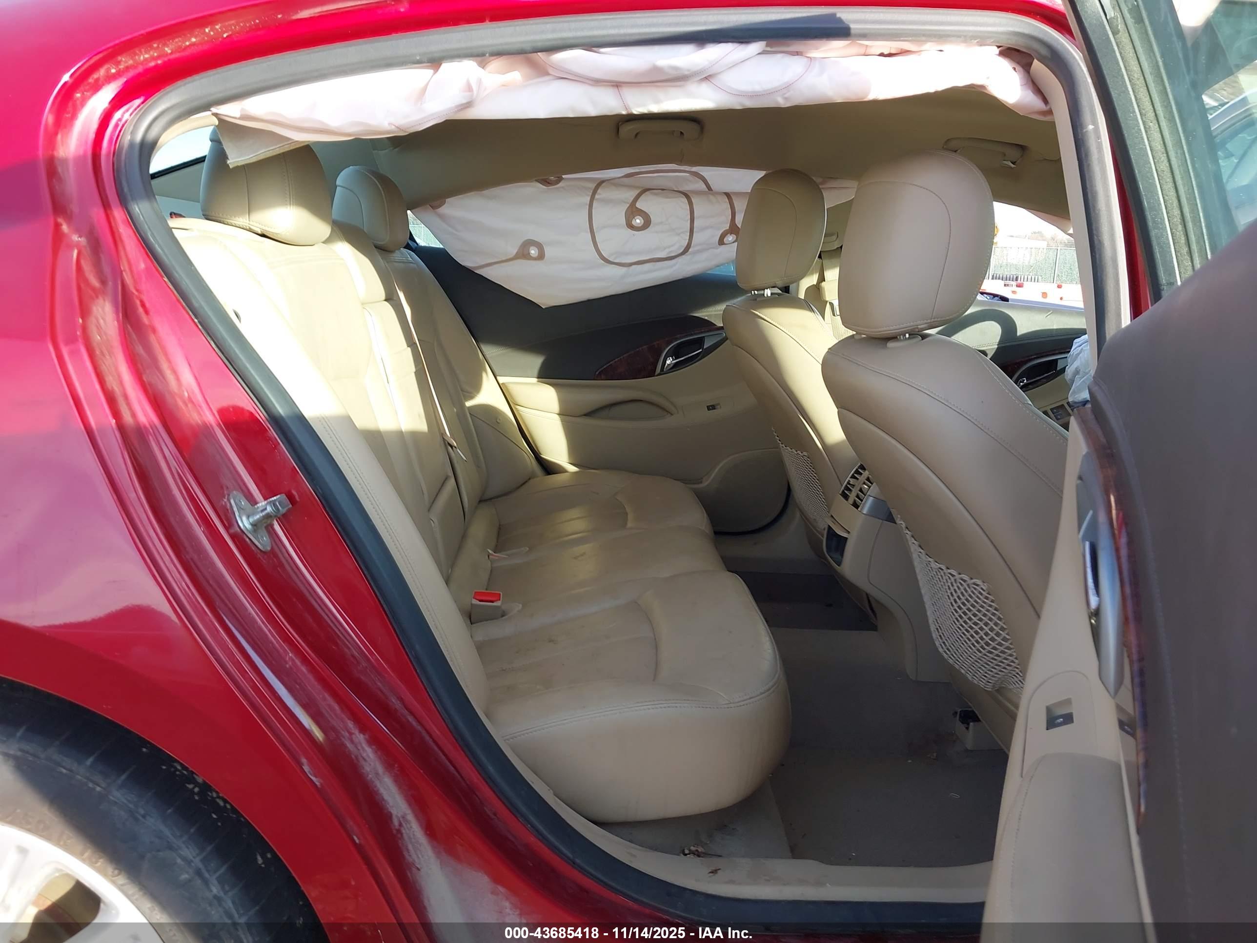 BUICK LACROSSE image 8