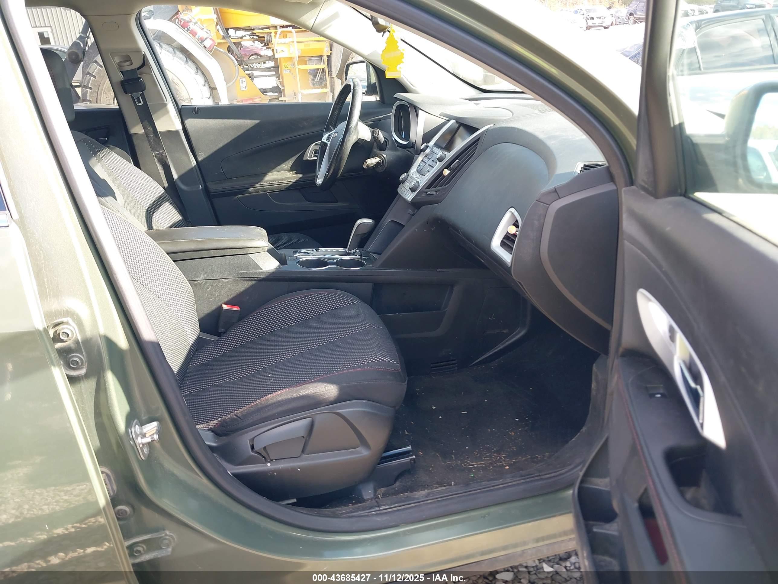 CHEVROLET EQUINOX image 5