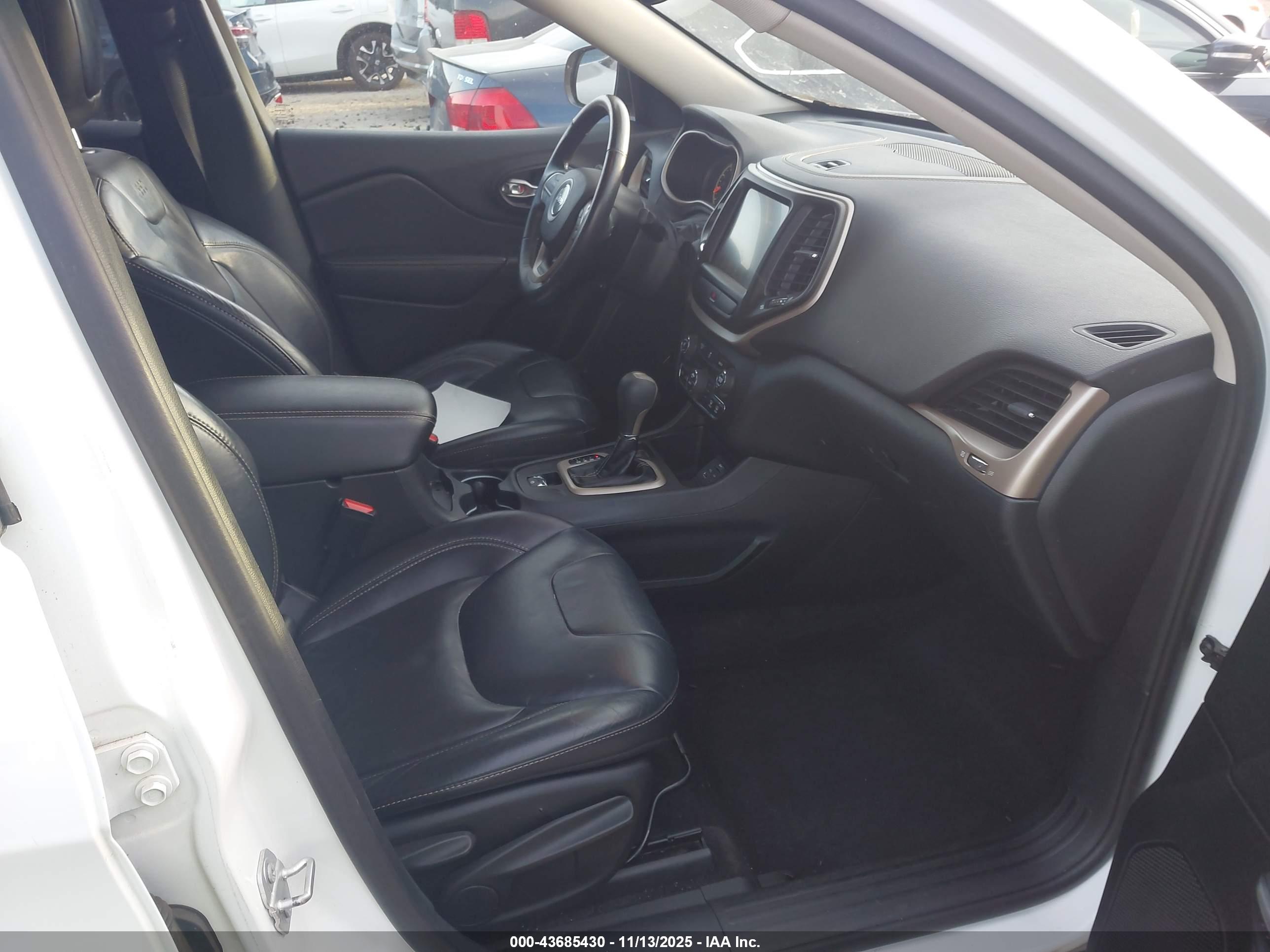 JEEP CHEROKEE image 5