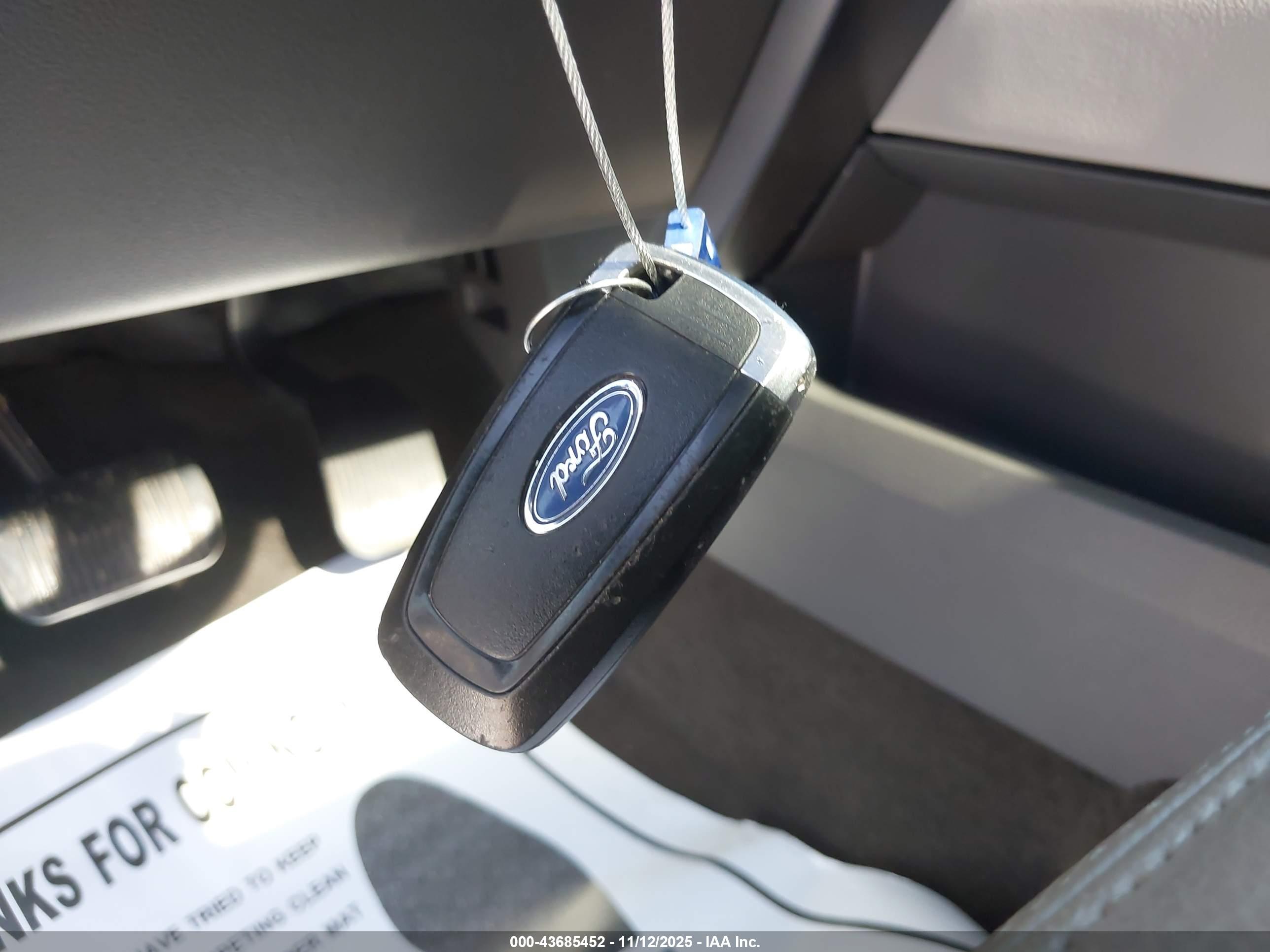 FORD EXPEDITION image 11