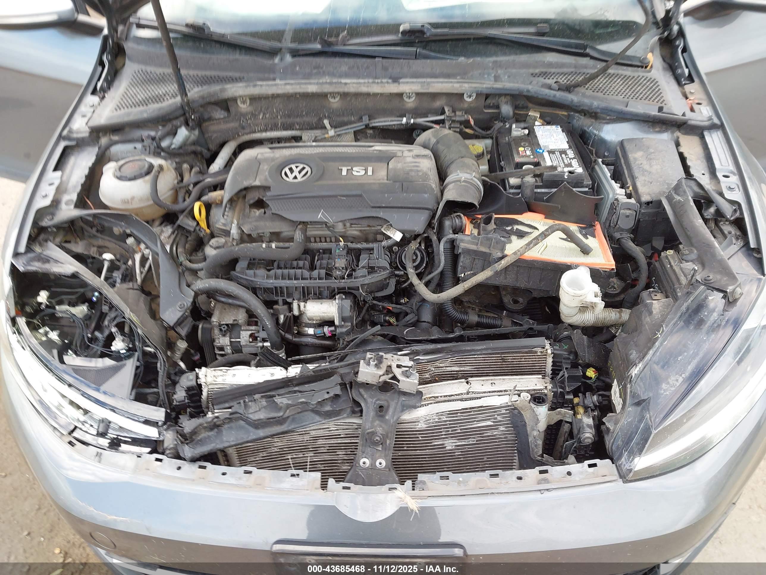 VOLKSWAGEN GOLF image 10