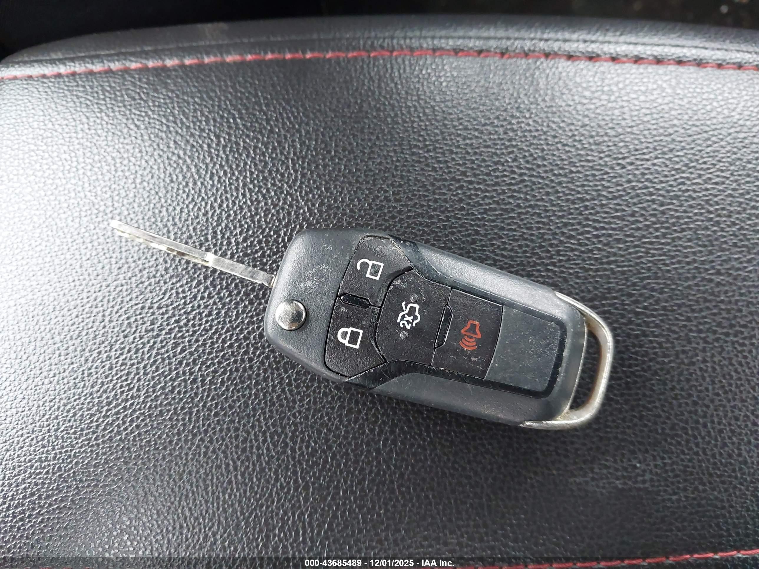 FORD FUSION image 11