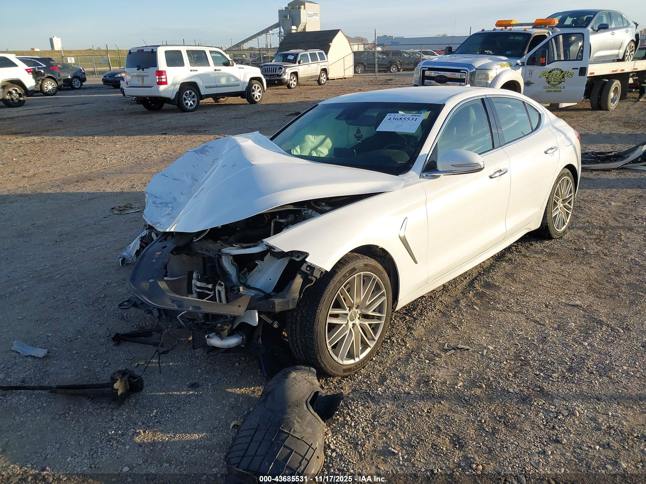 GENESIS G70 image 2
