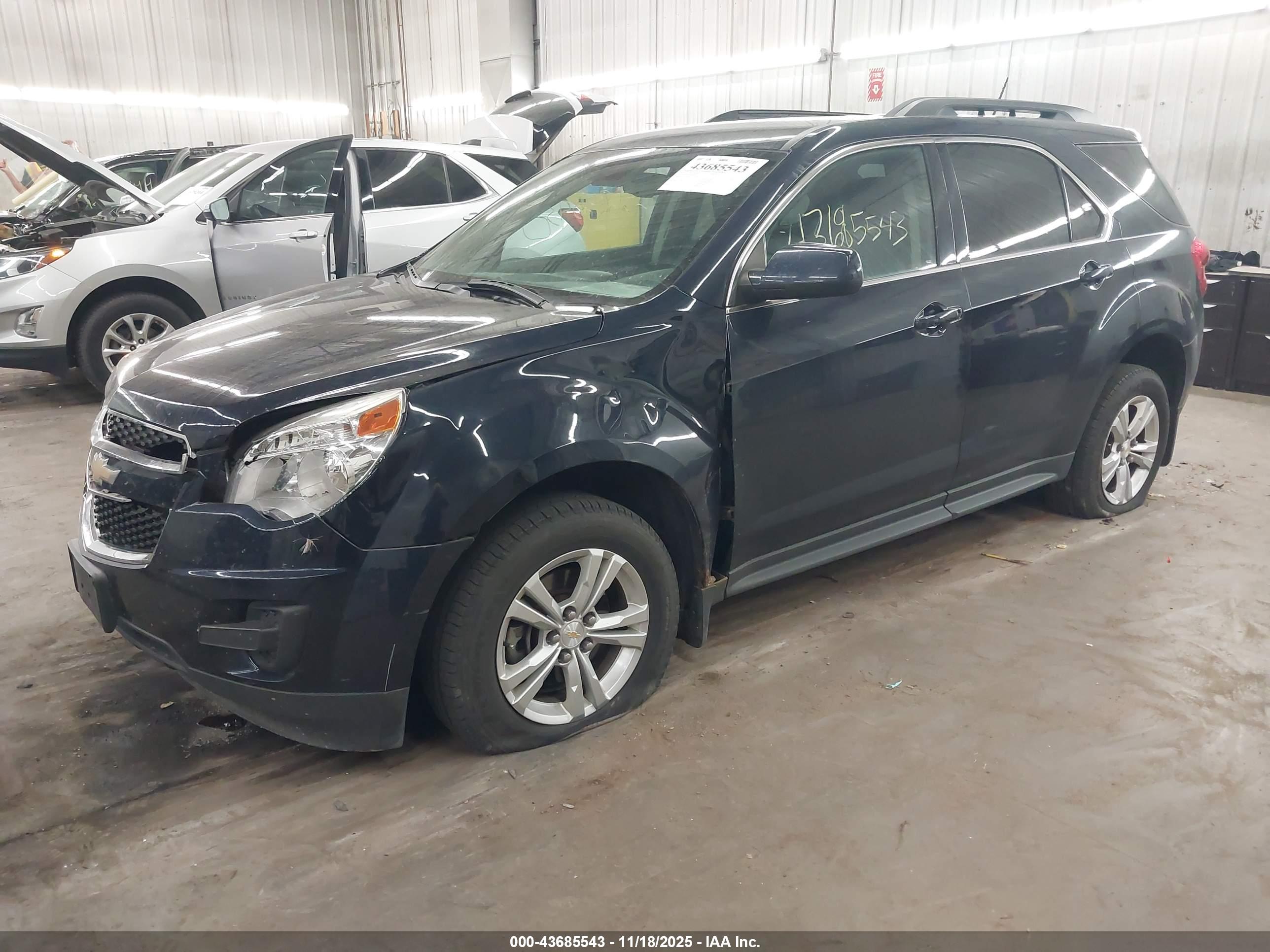 CHEVROLET EQUINOX image 2