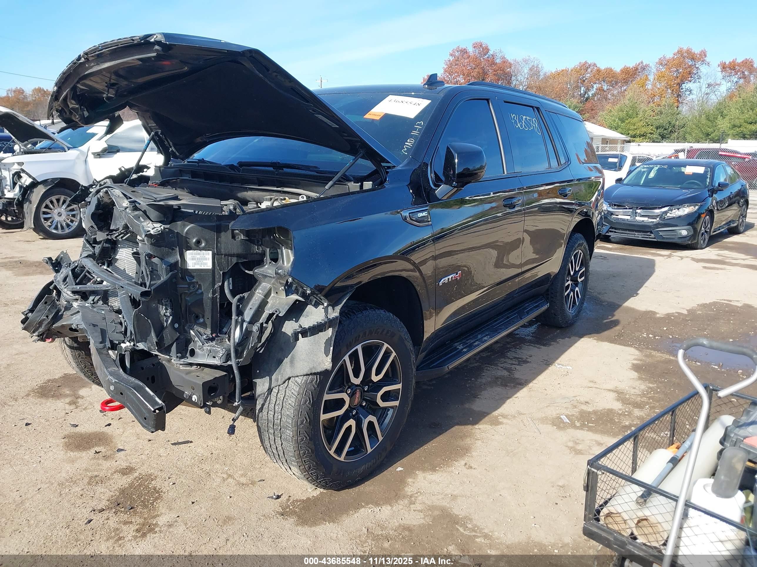 GMC YUKON image 2