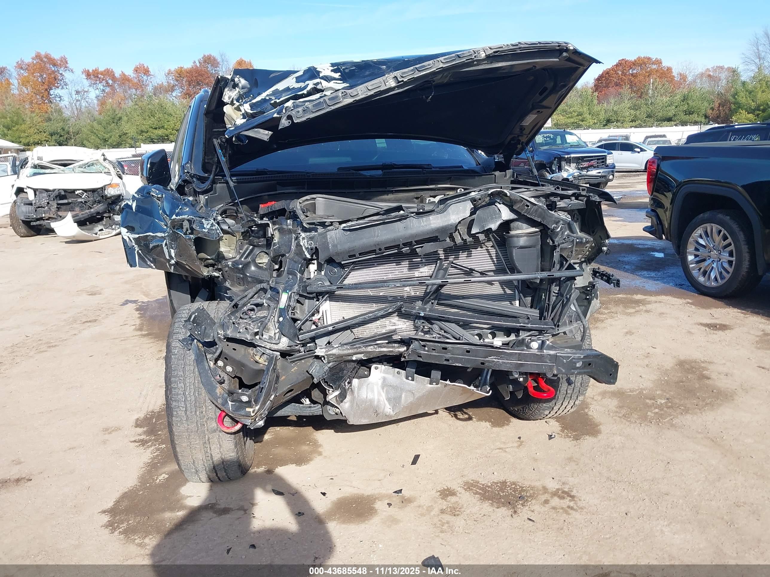 GMC YUKON image 6