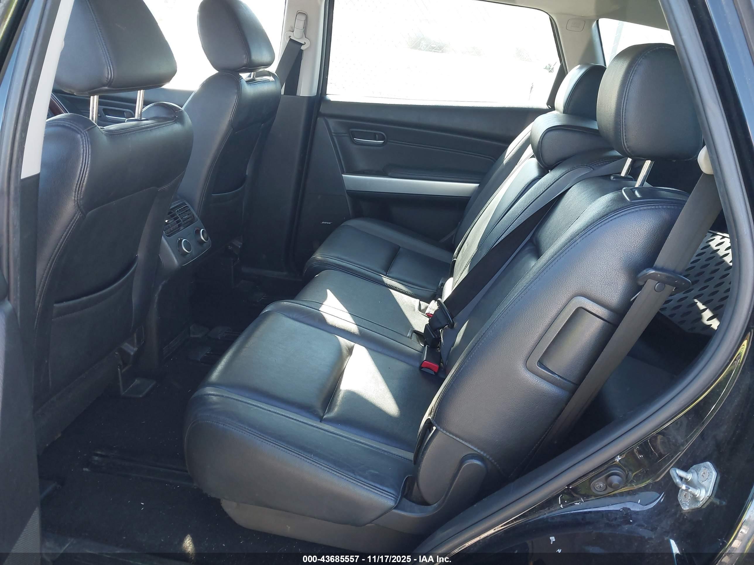 MAZDA CX-9 image 8
