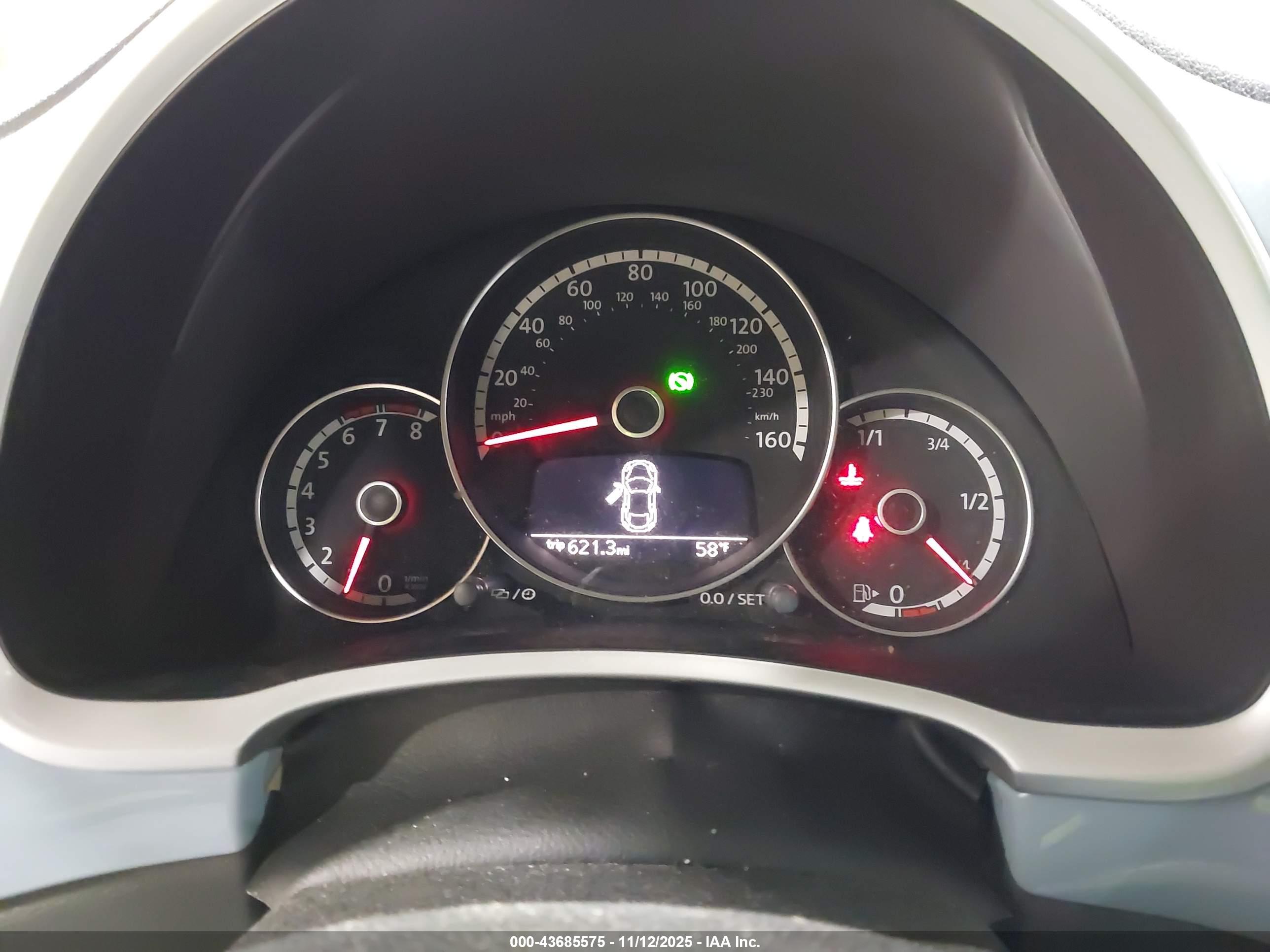 VOLKSWAGEN BEETLE image 7