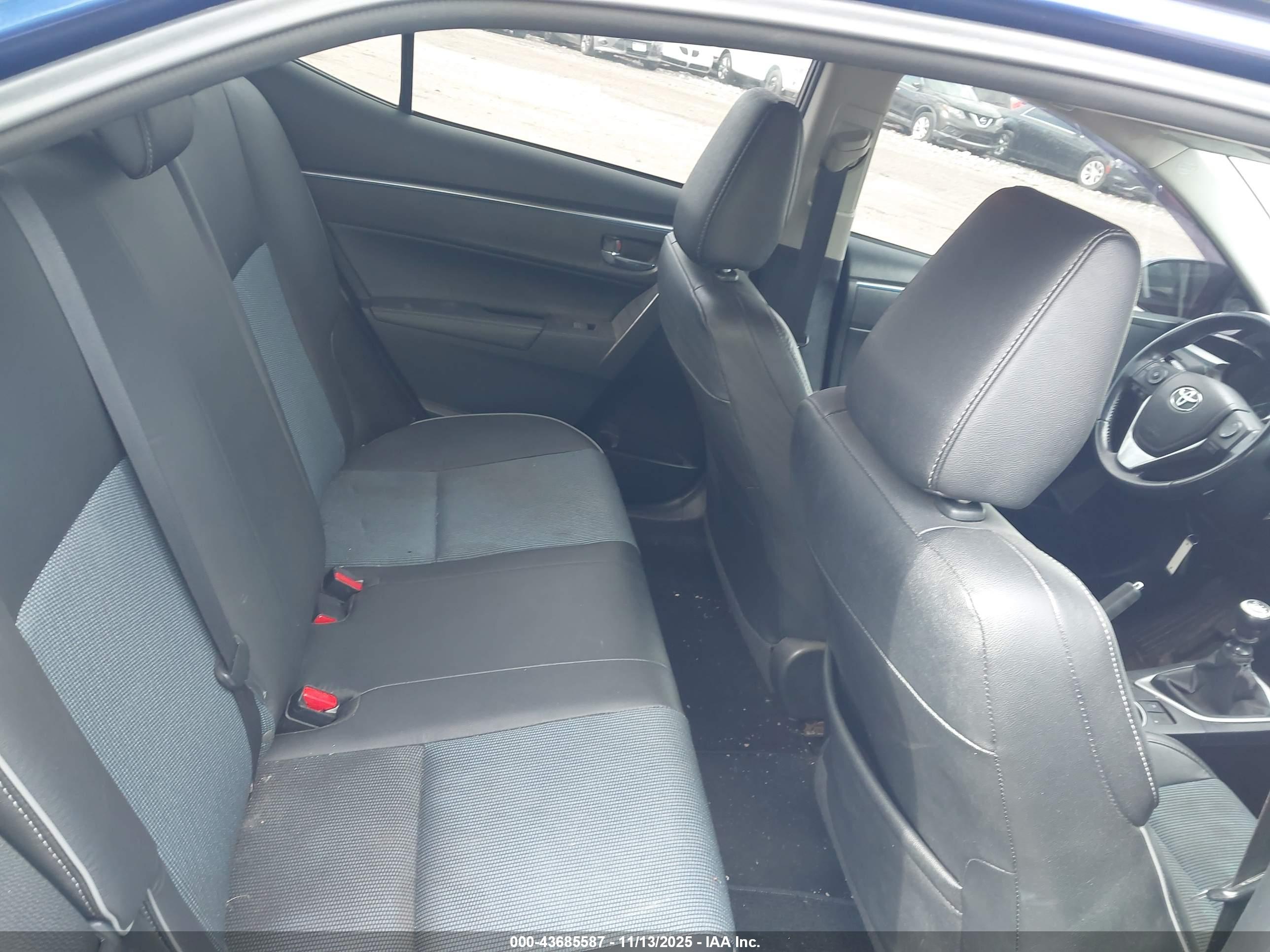 TOYOTA COROLLA image 8