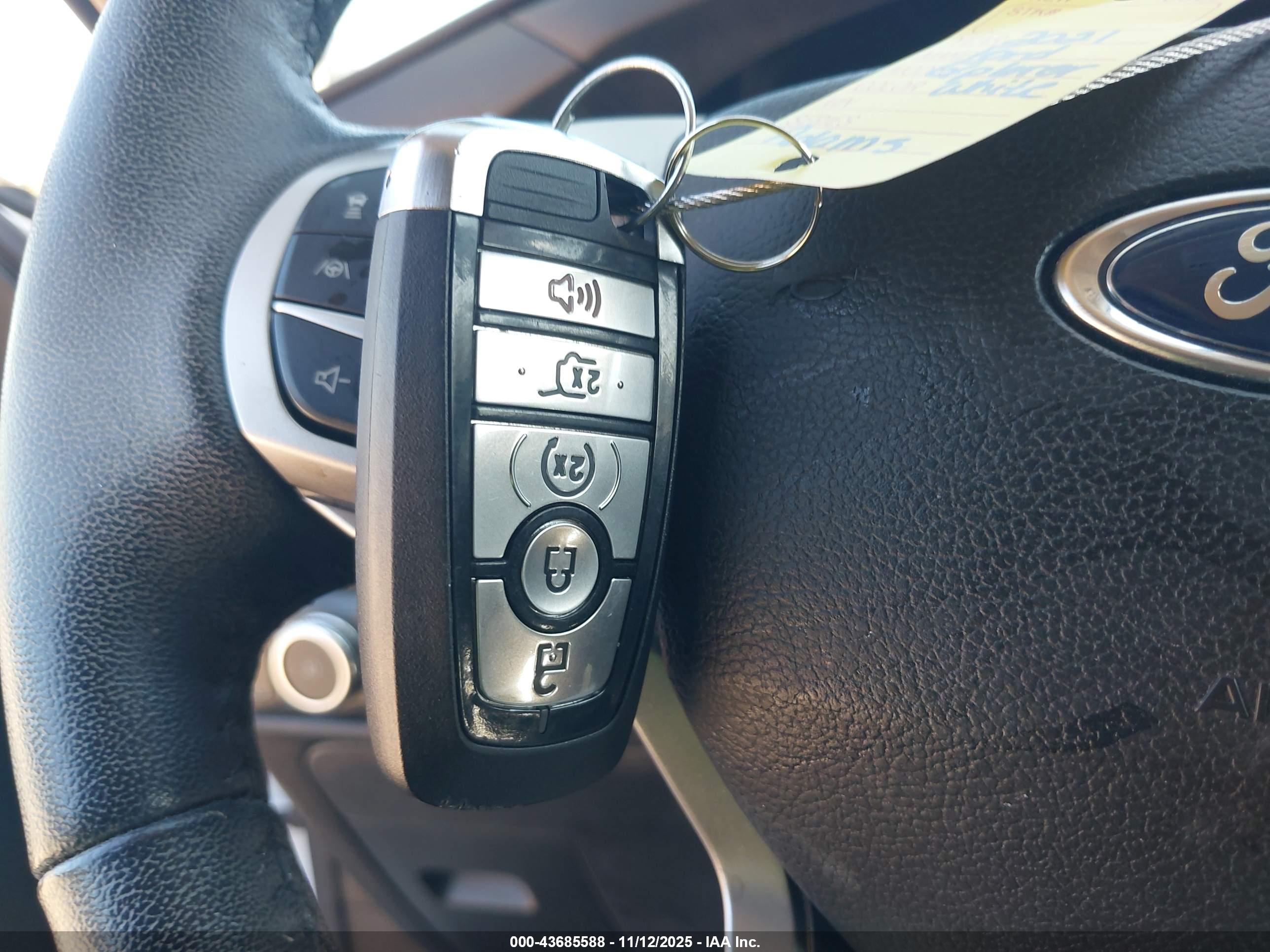 FORD EXPLORER image 11