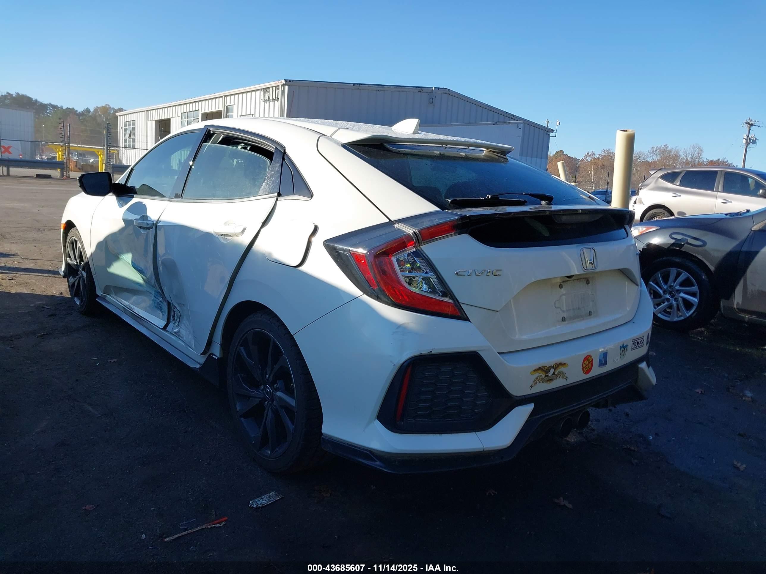 HONDA CIVIC image 3