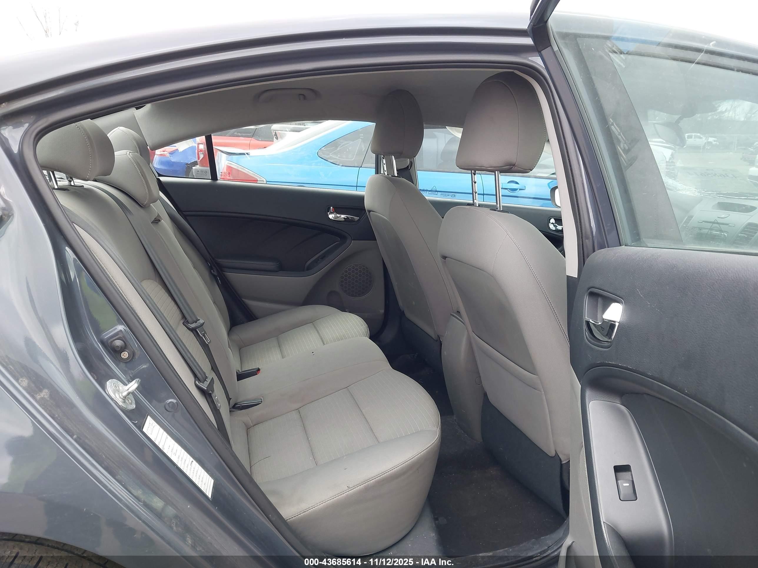 KIA FORTE image 8