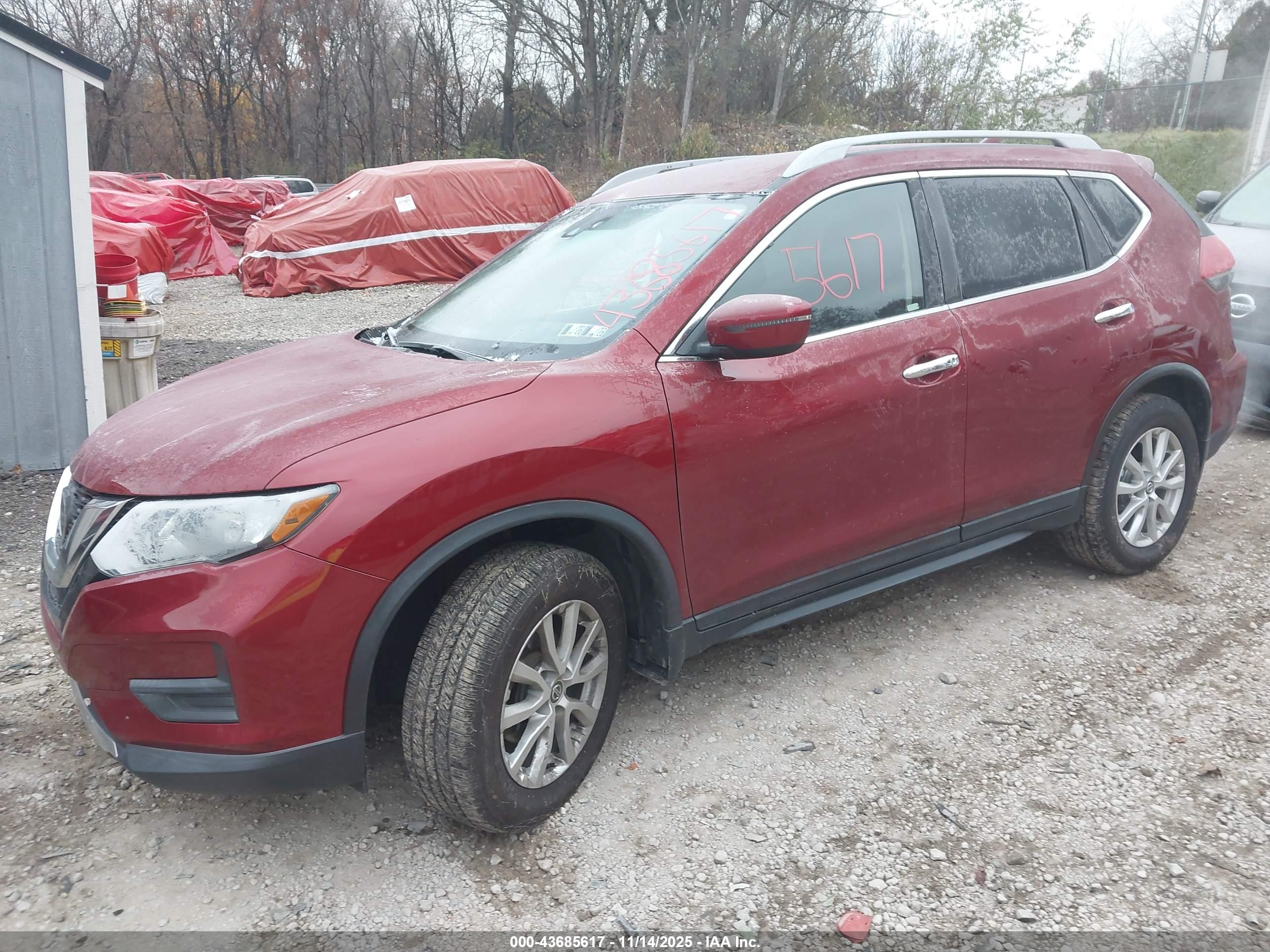 NISSAN ROGUE image 2