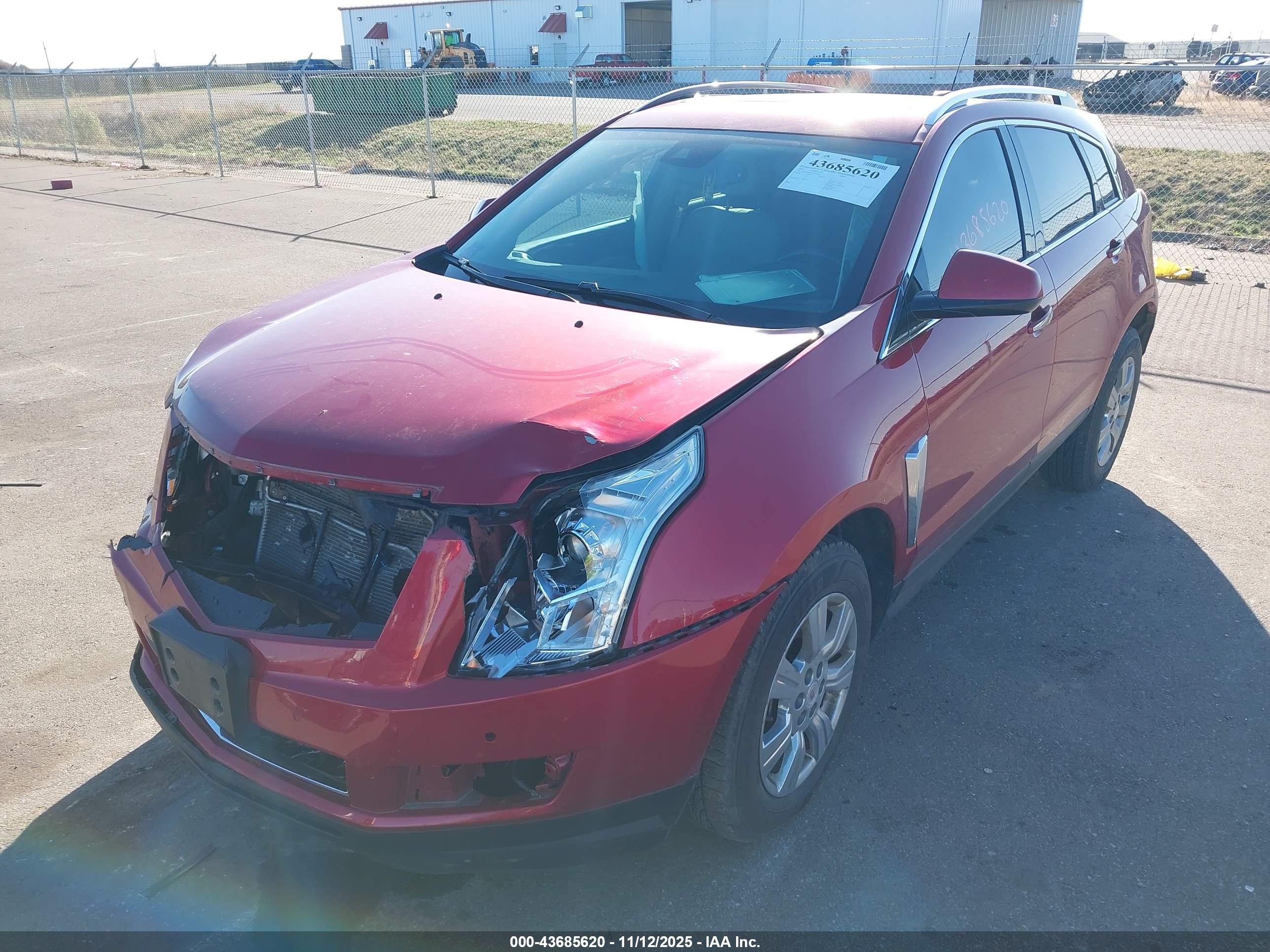 CADILLAC SRX image 2