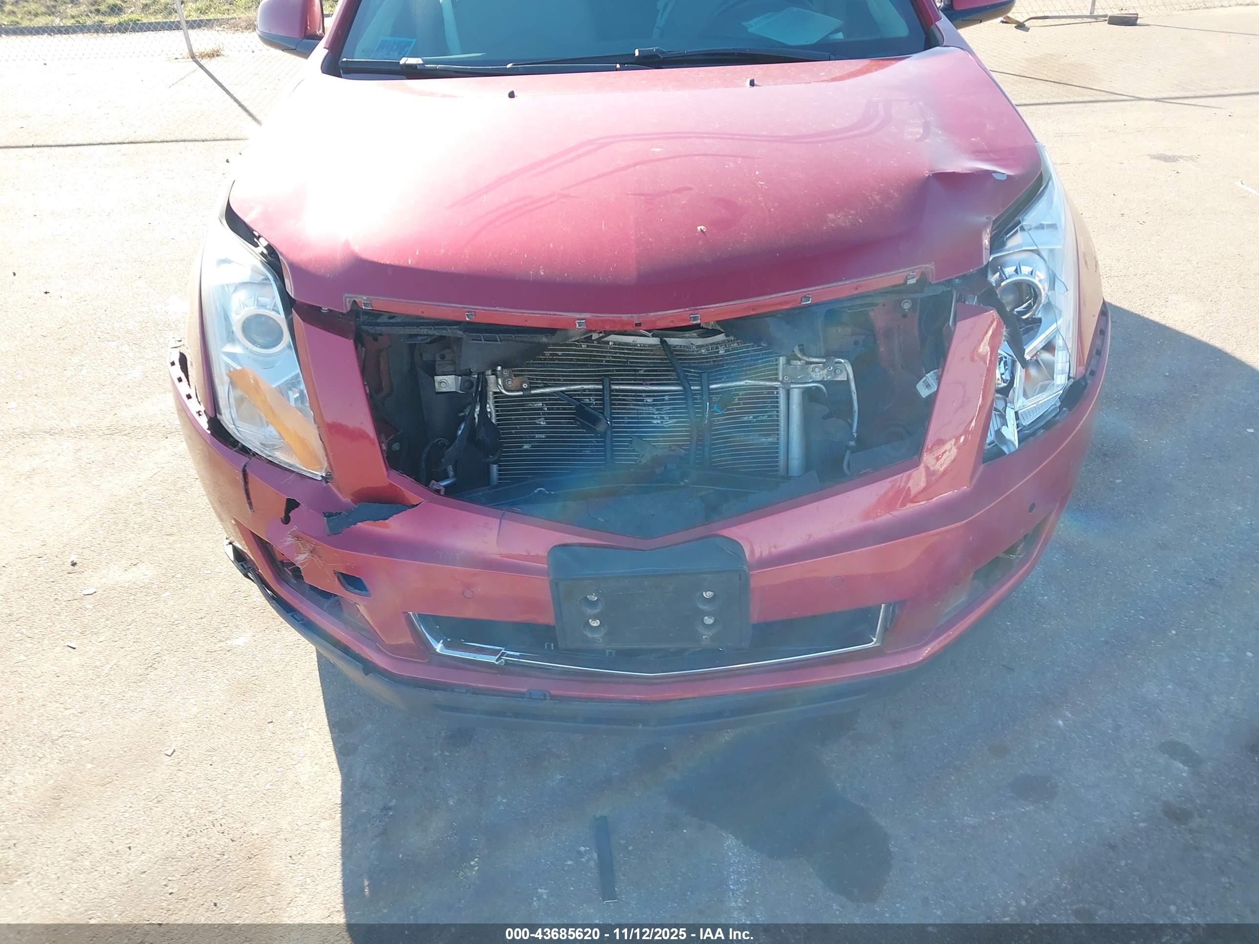 CADILLAC SRX image 6