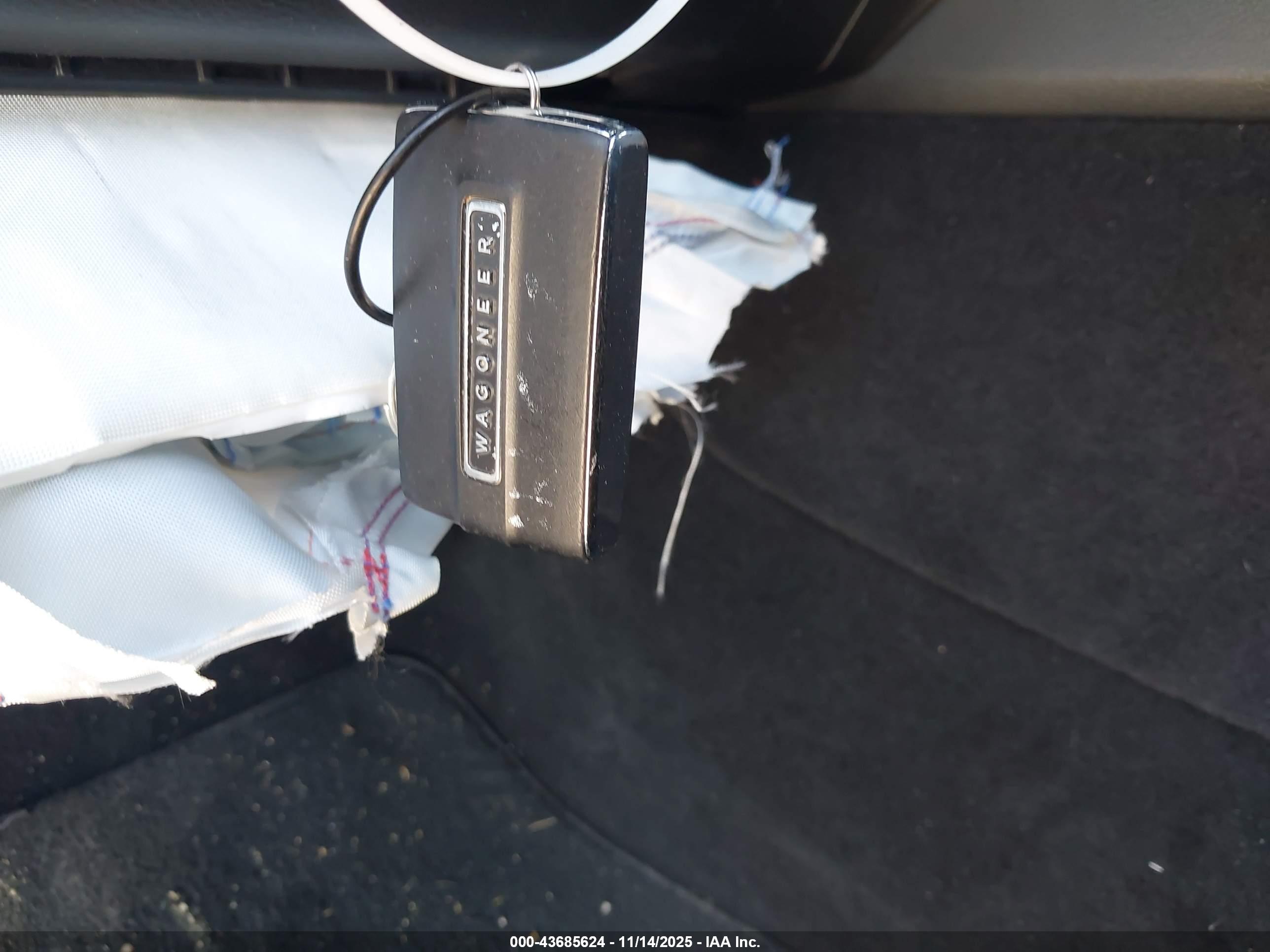 JEEP WAGONEER image 11