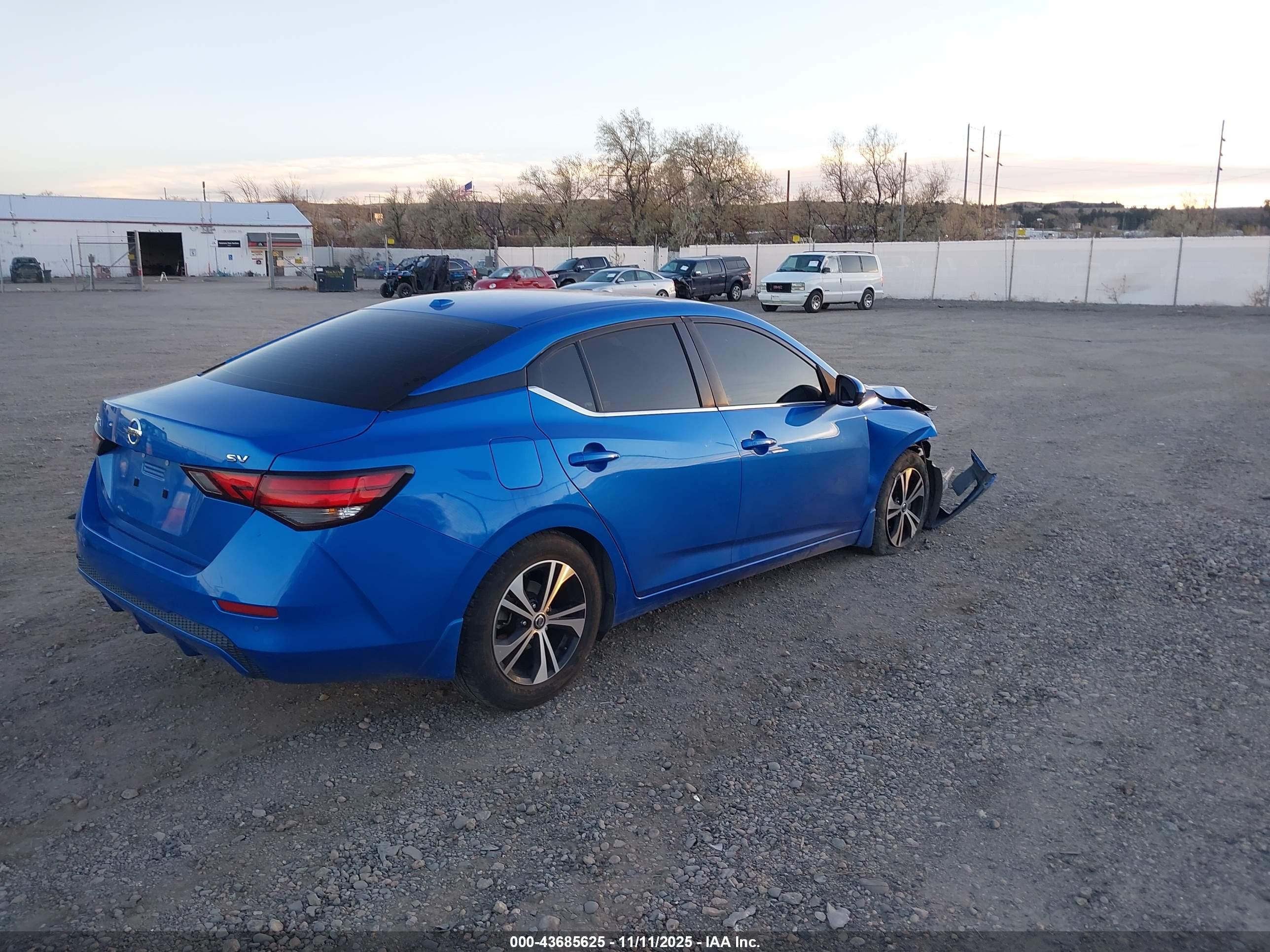 NISSAN SENTRA image 4