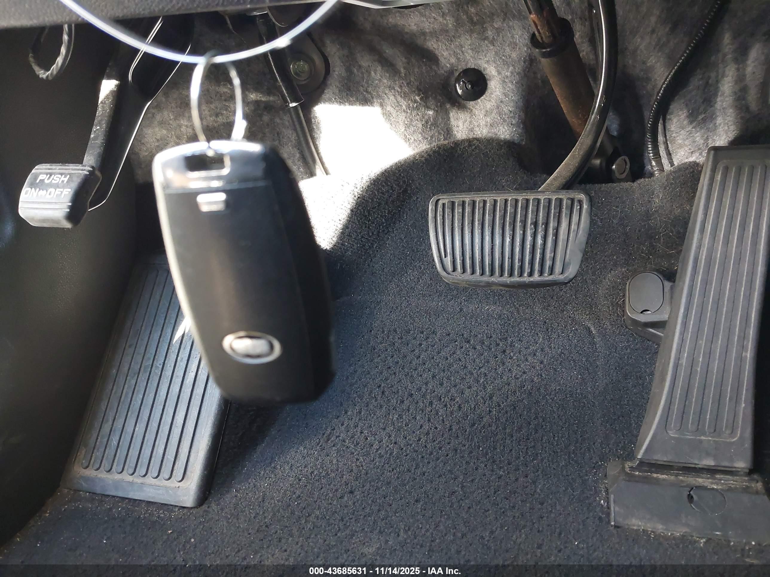 KIA SORENTO image 11