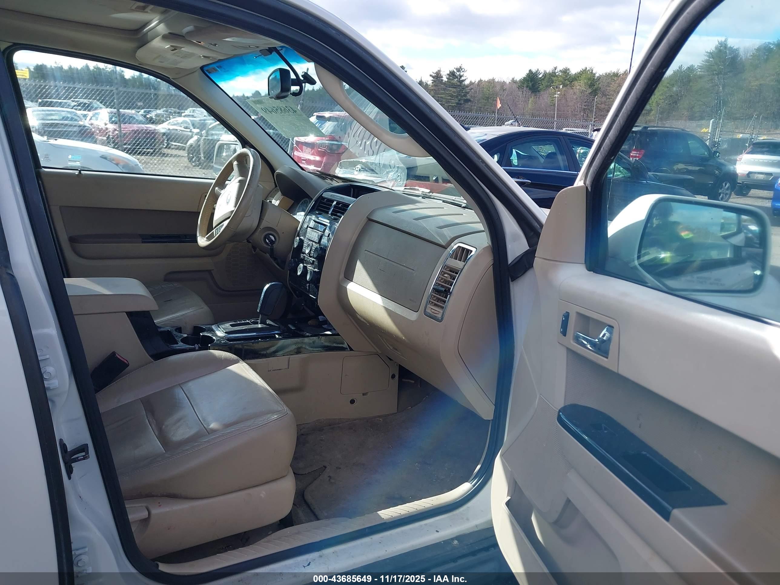 FORD ESCAPE image 5