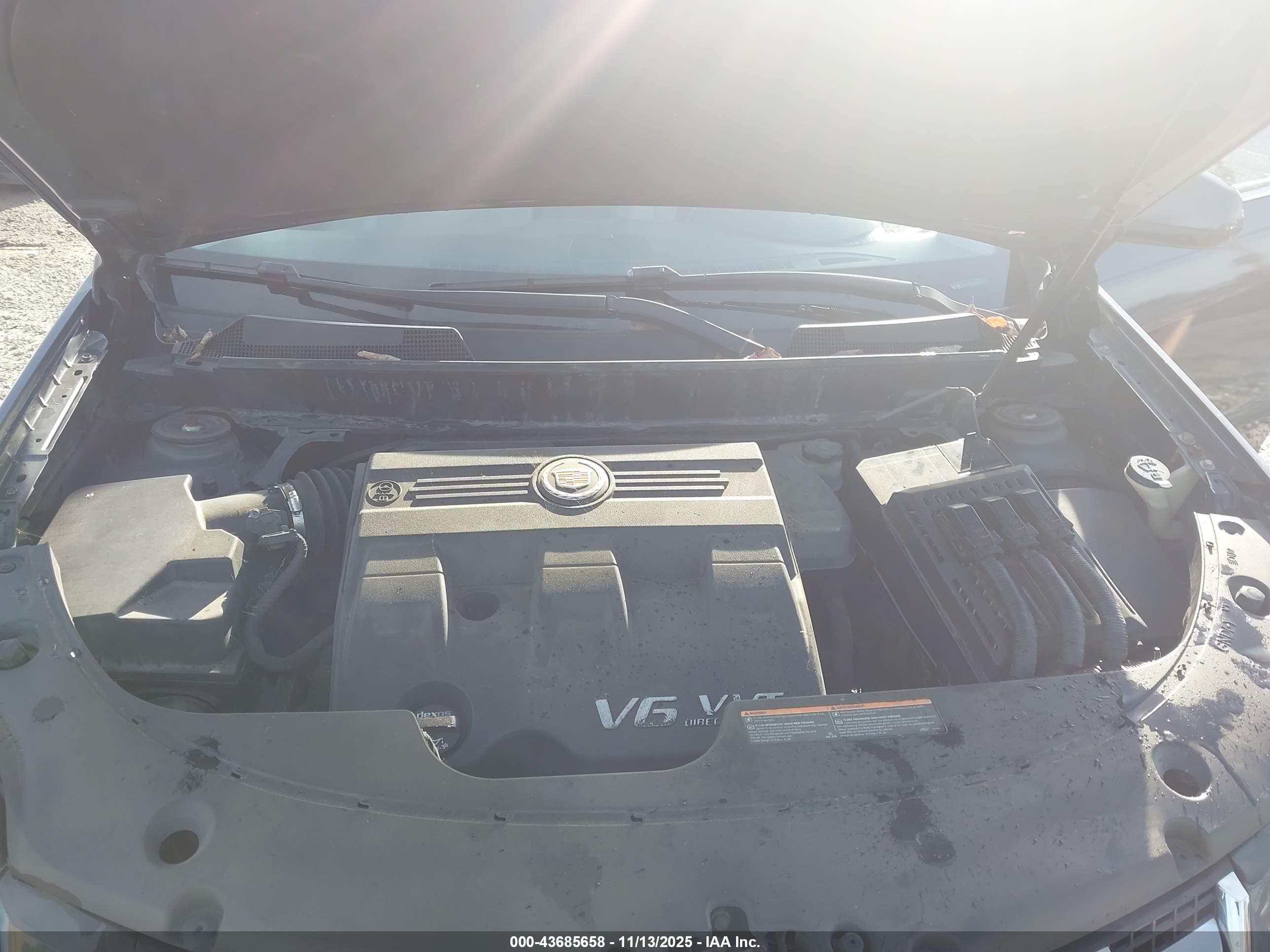 CADILLAC SRX image 10