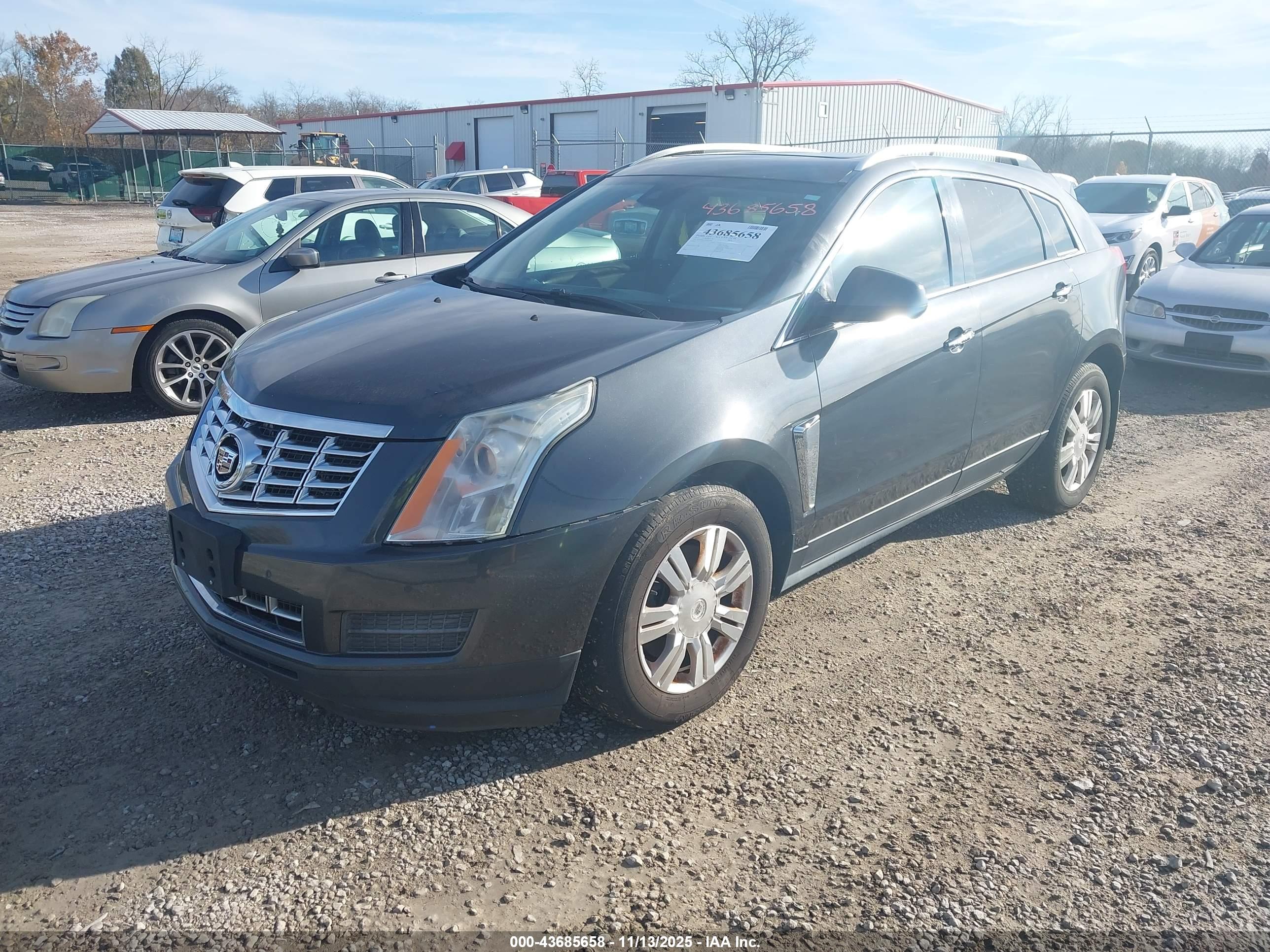 CADILLAC SRX image 2