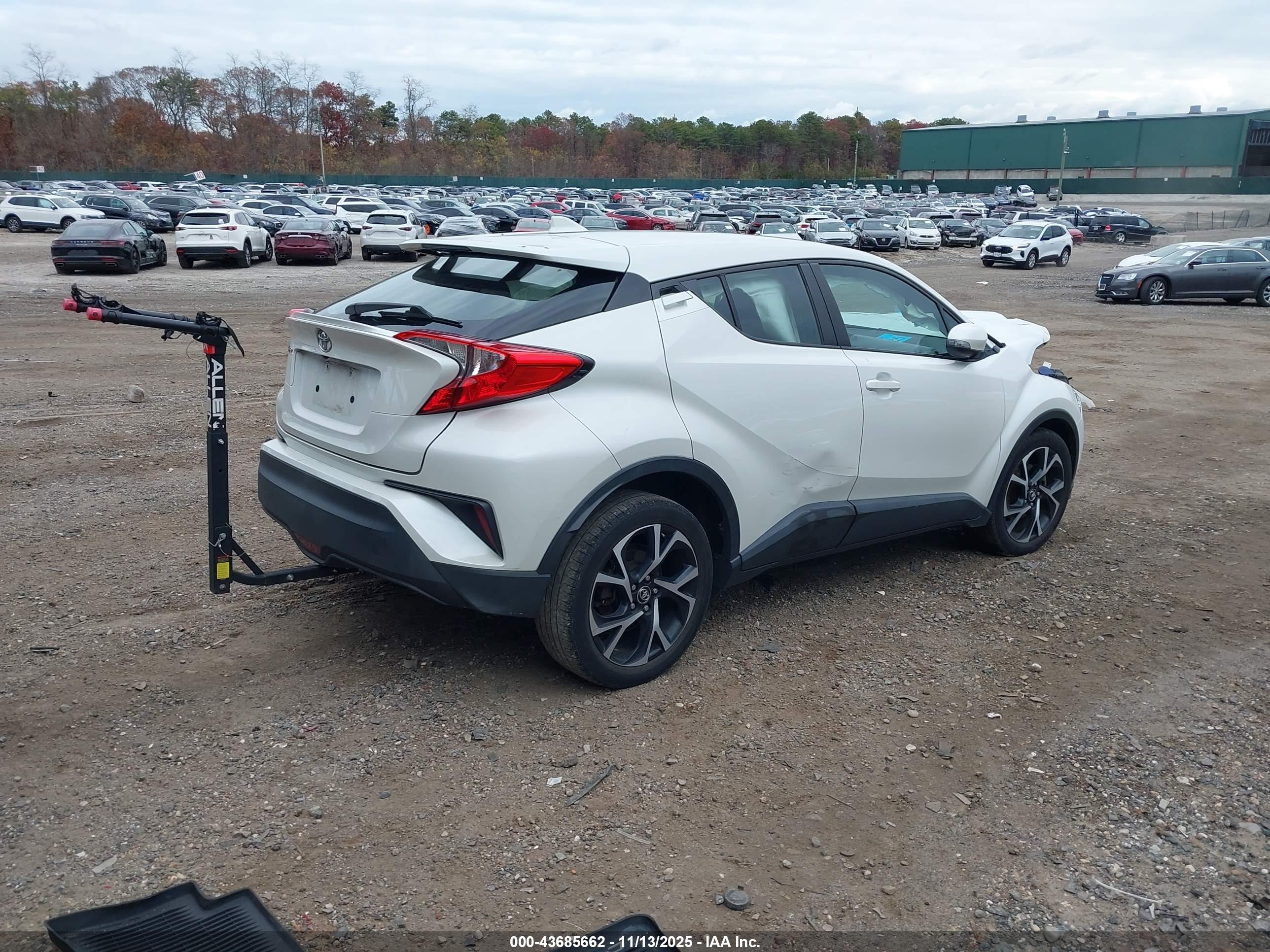 TOYOTA C-HR image 4