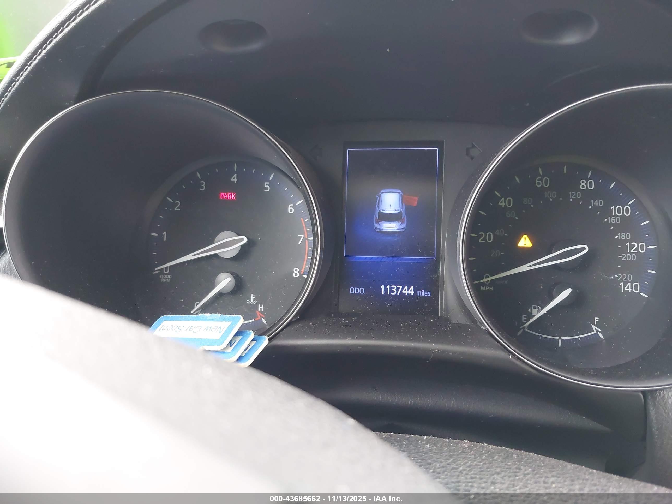 TOYOTA C-HR image 7