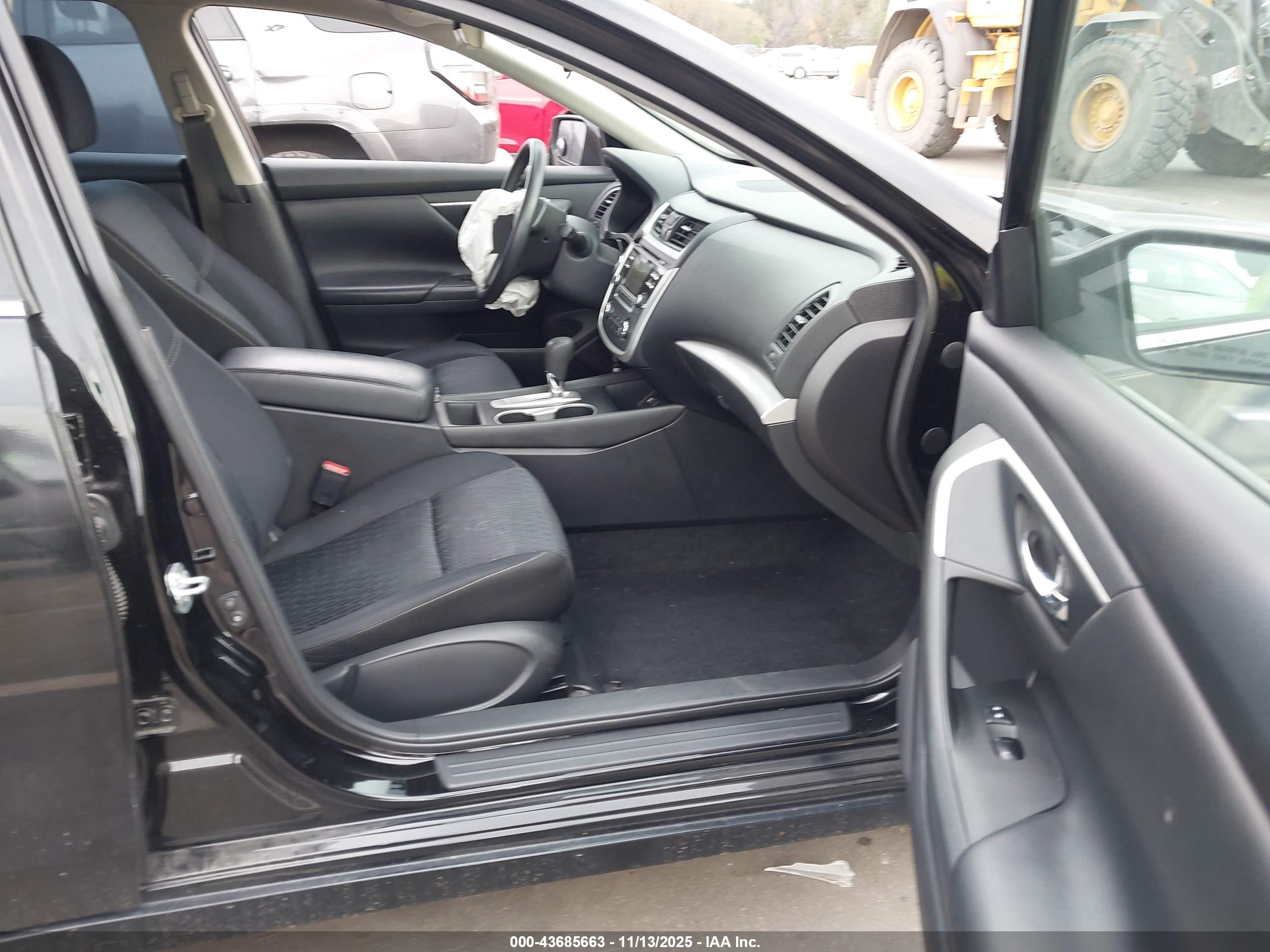 NISSAN ALTIMA image 5