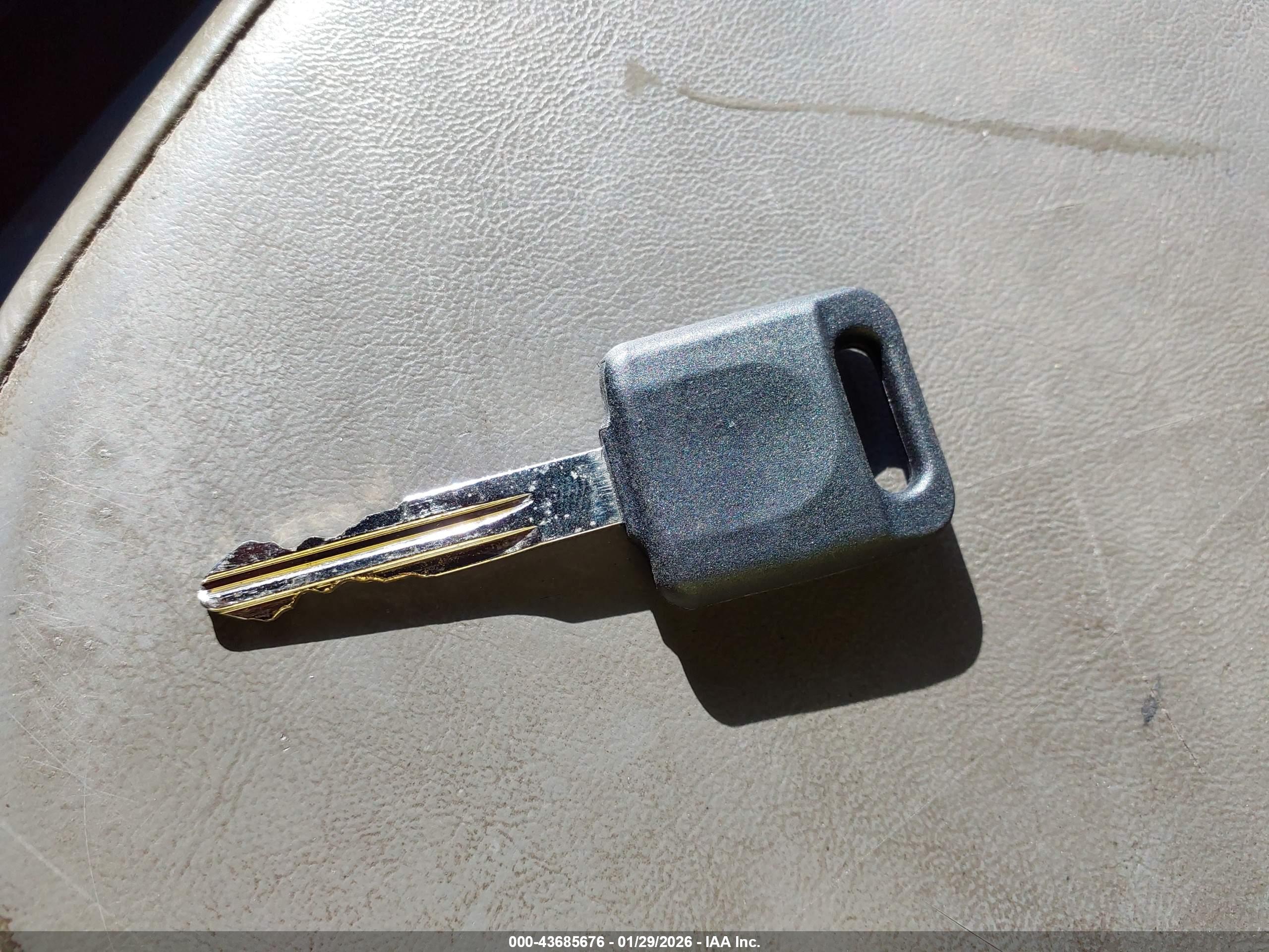 NISSAN FRONTIER image 11