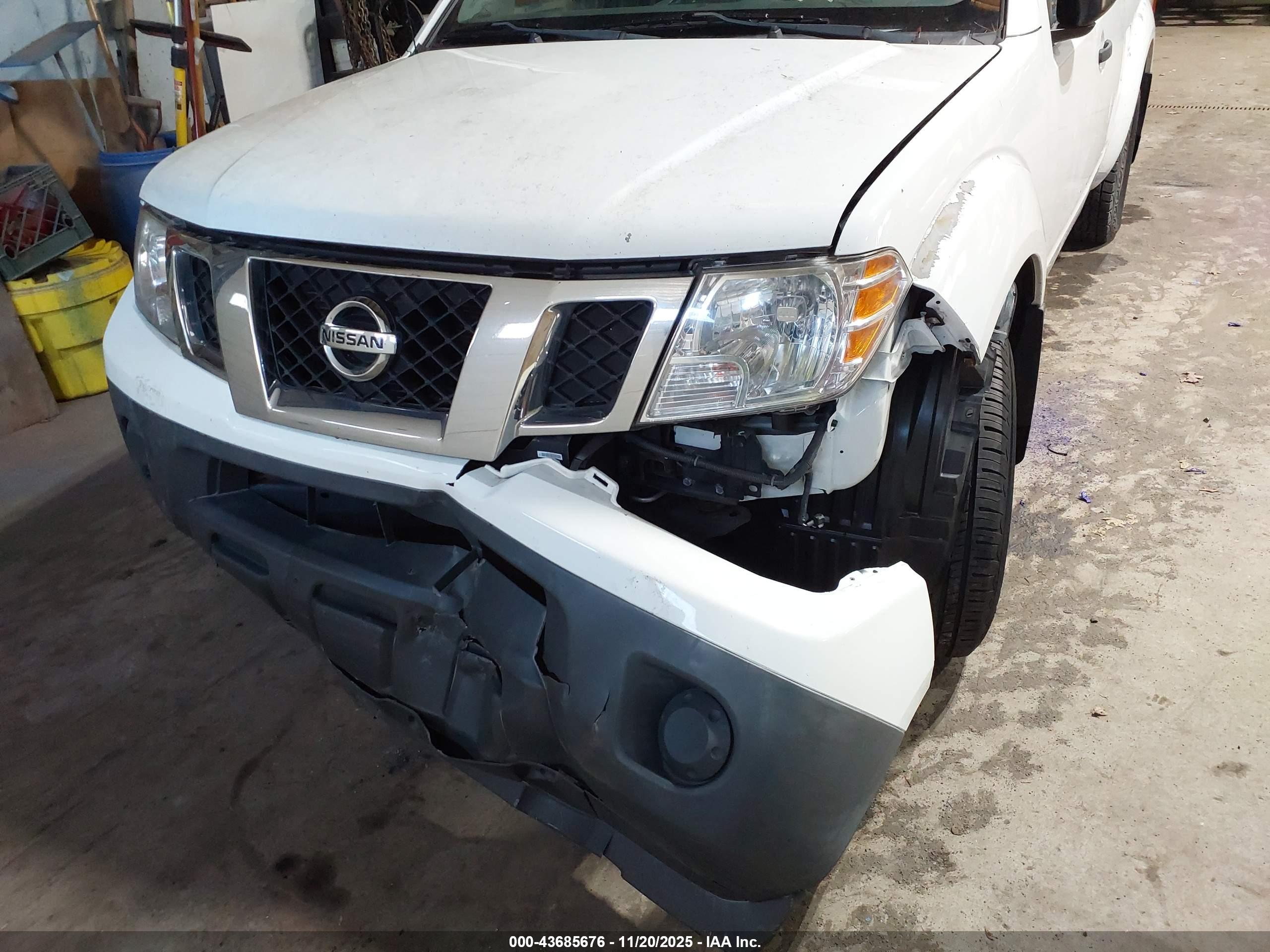 NISSAN FRONTIER image 6