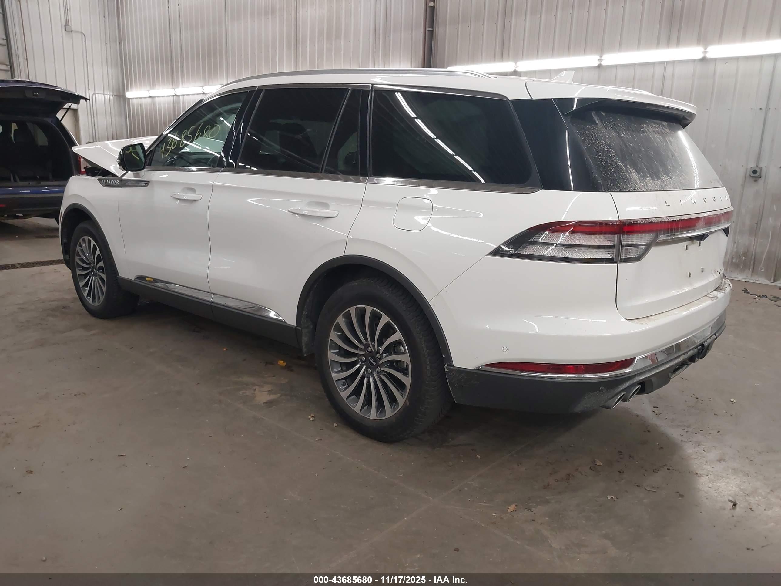 LINCOLN AVIATOR image 3