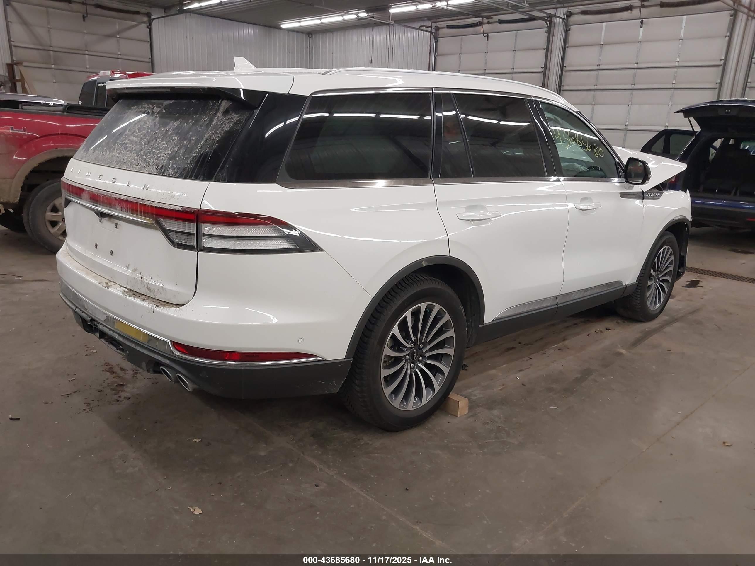 LINCOLN AVIATOR image 4
